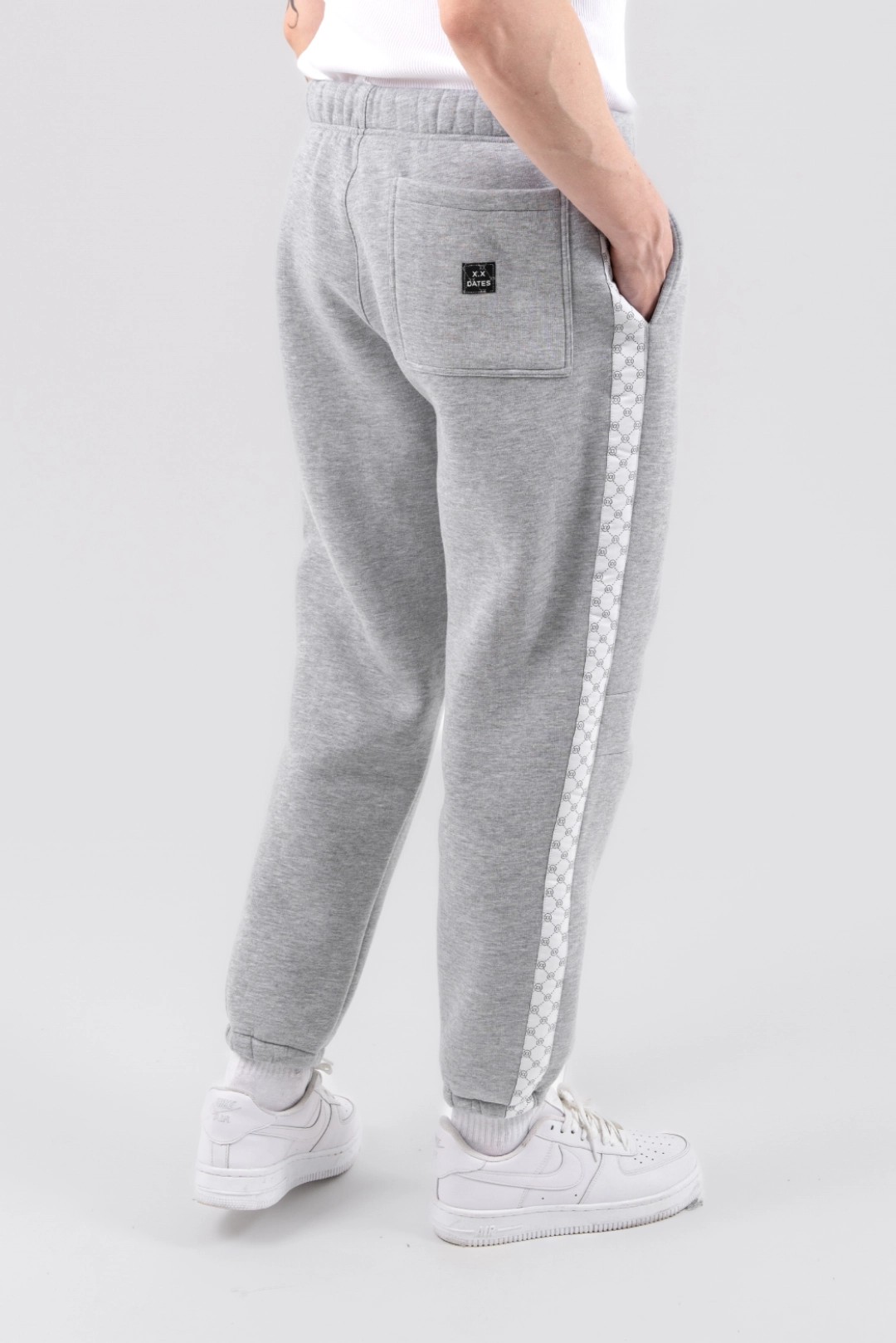 TRACKSUIT SWEATPANT