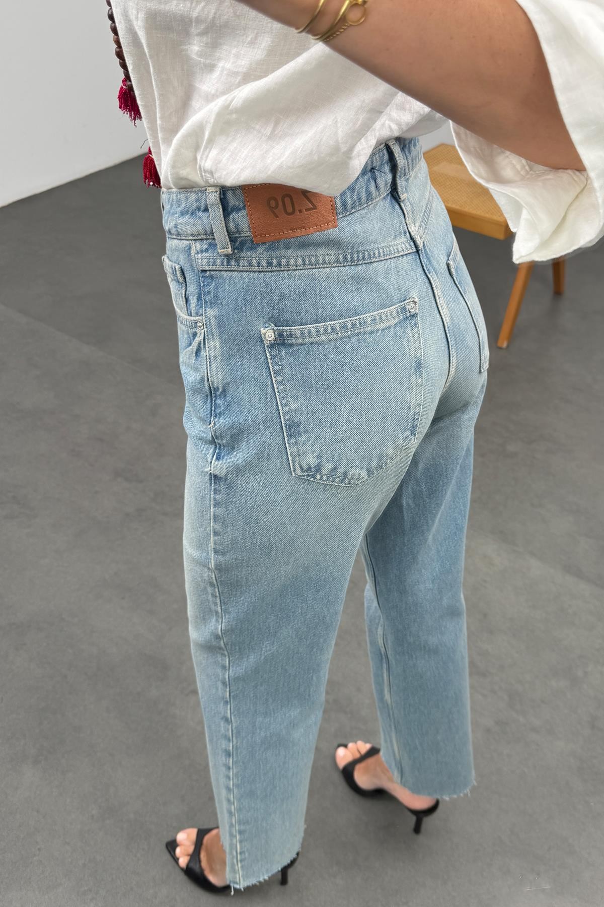 ZR Z09 Çapraz Bel Straight Fit Jean - Mavi