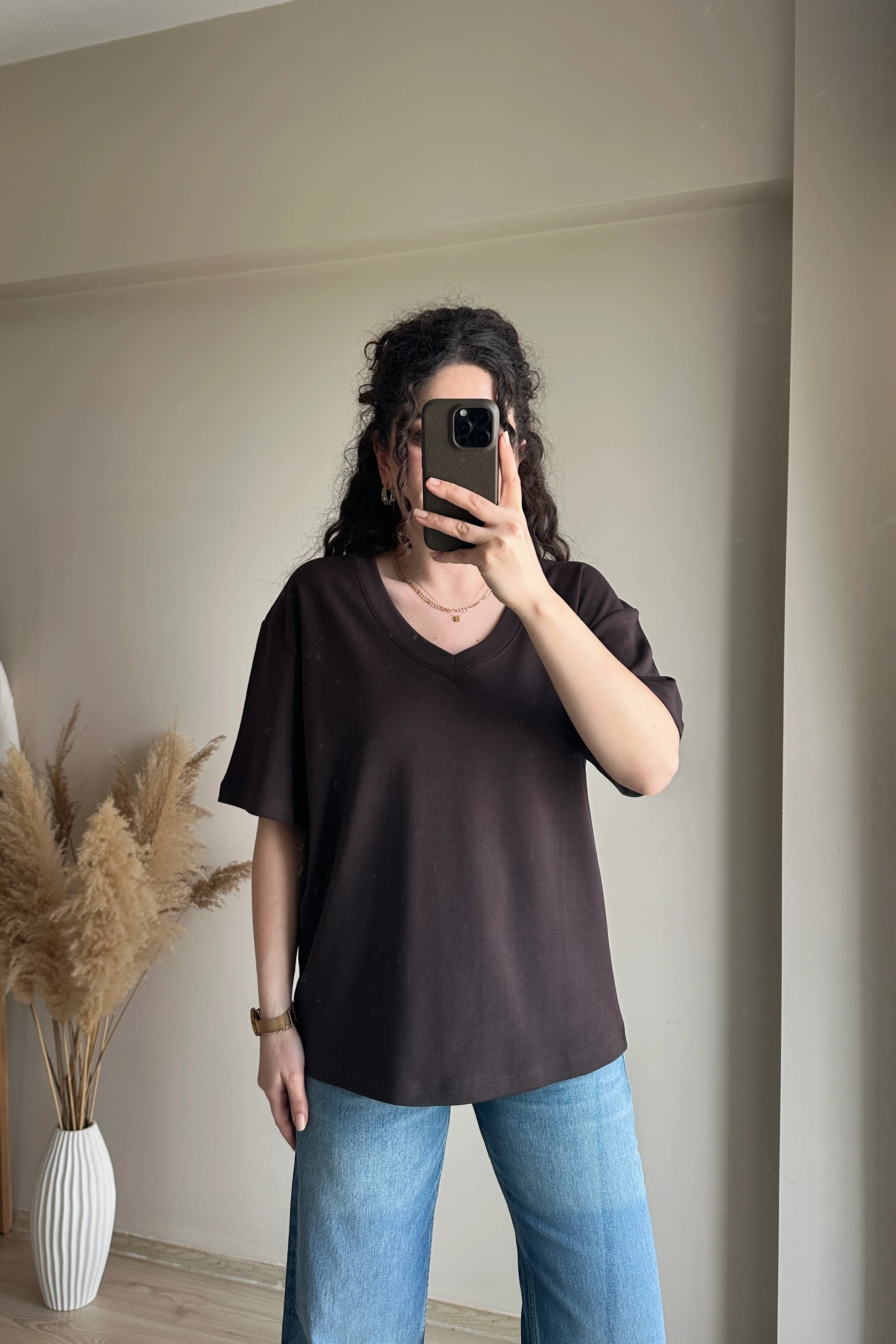 MD V Yaka Basic Tshirt - Kahverengi