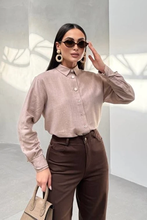 Taş Düğme Detaylı Pamuk Gömlek