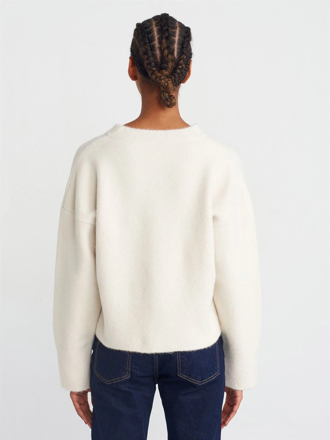 Mona V Yaka Yumuşak Dokulu Triko Kazak - Krem