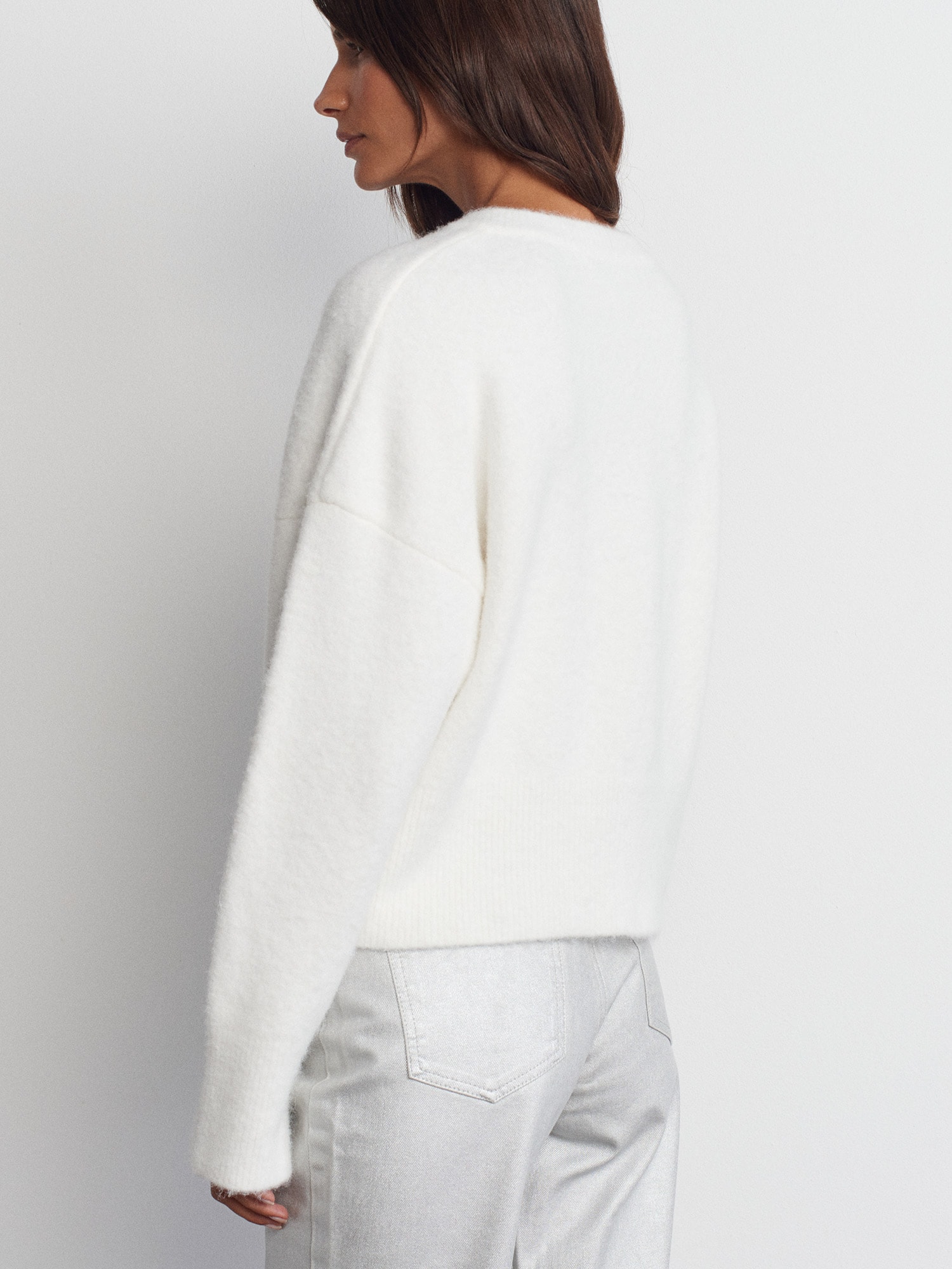 Mona V Yaka Yumuşak Dokulu Triko Kazak