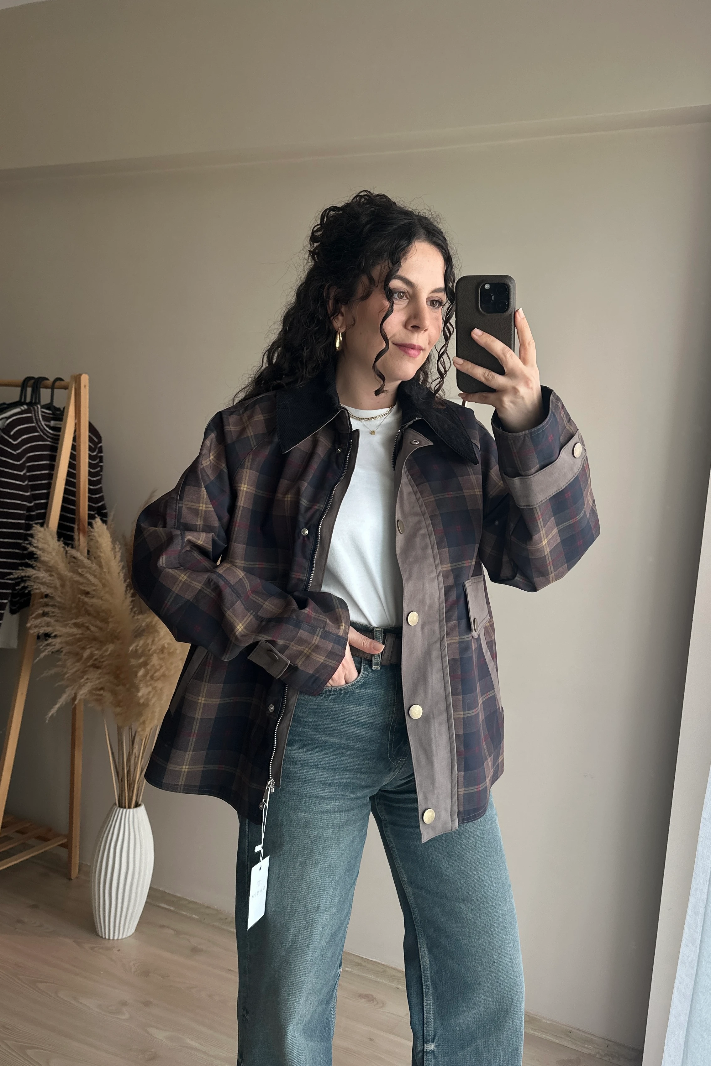 MNG Model Kontrast Yaka Parka