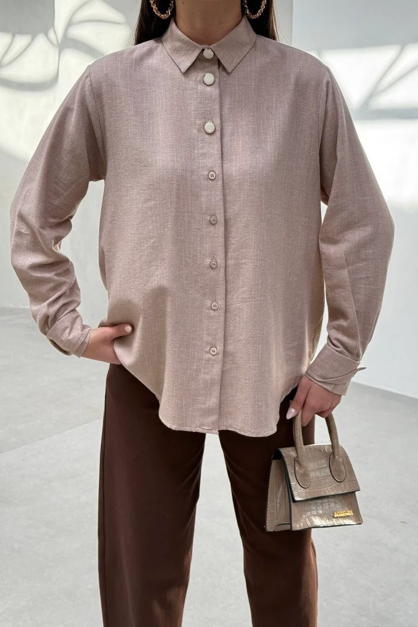 Taş Düğme Detaylı Pamuk Gömlek