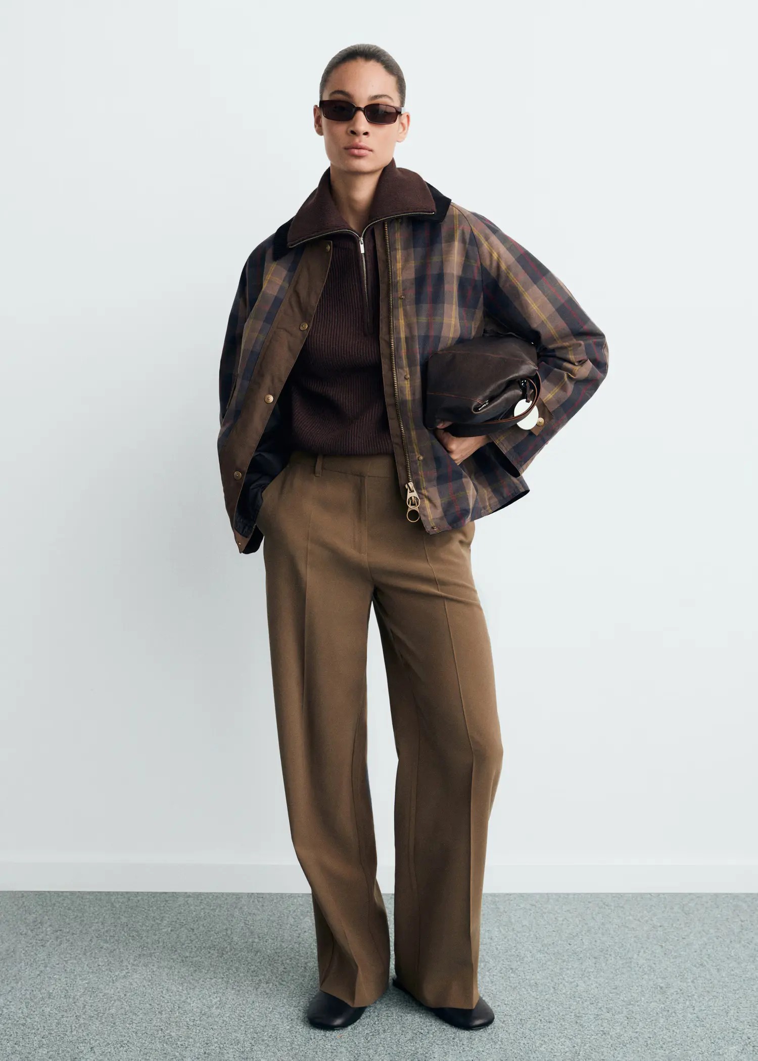 MNG Model Kontrast Yaka Parka