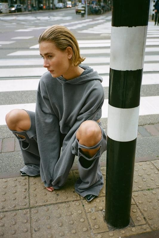 ZR Kapüşonlu Crop Sweatshirt