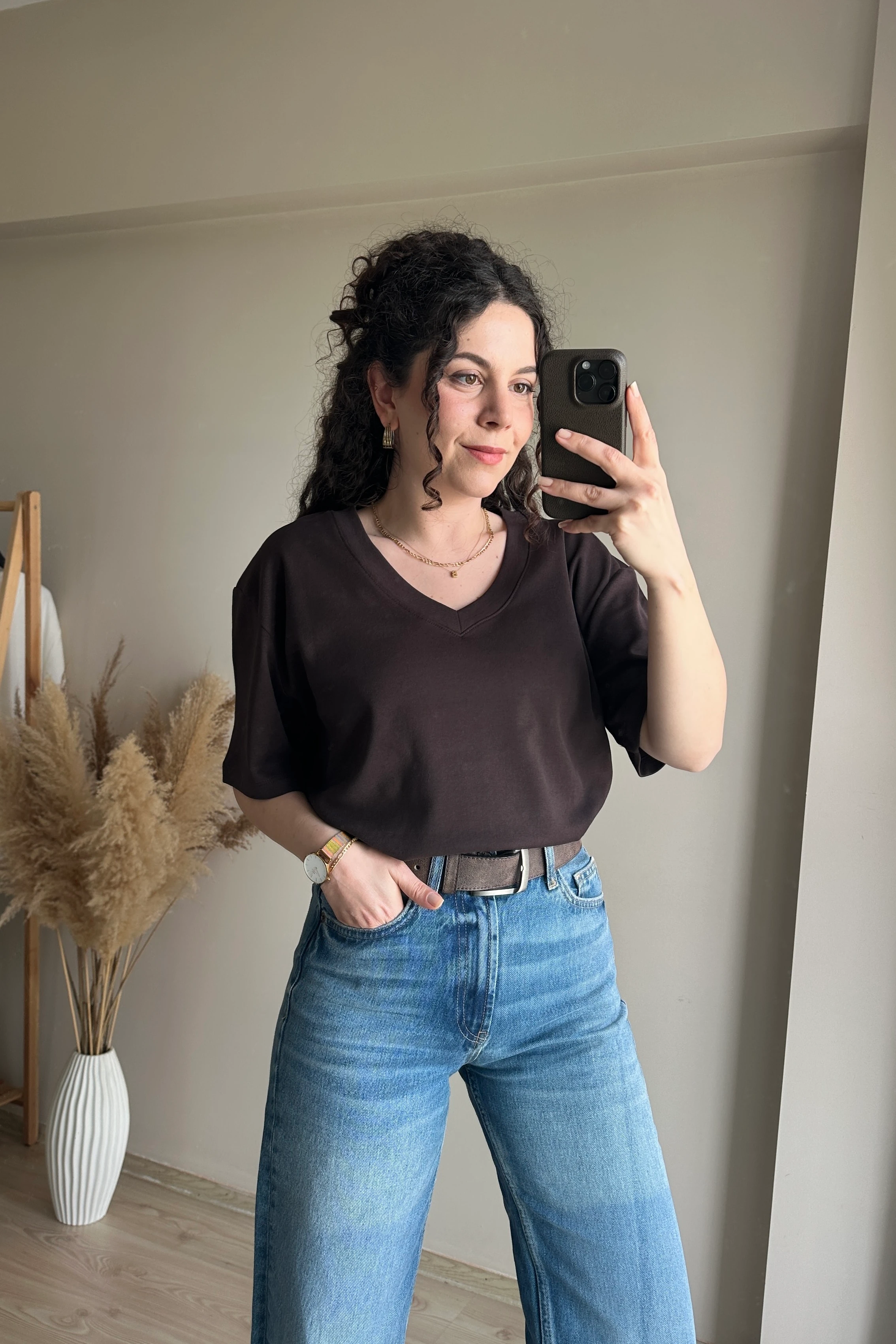 MD V Yaka Basic Tshirt - Kahverengi