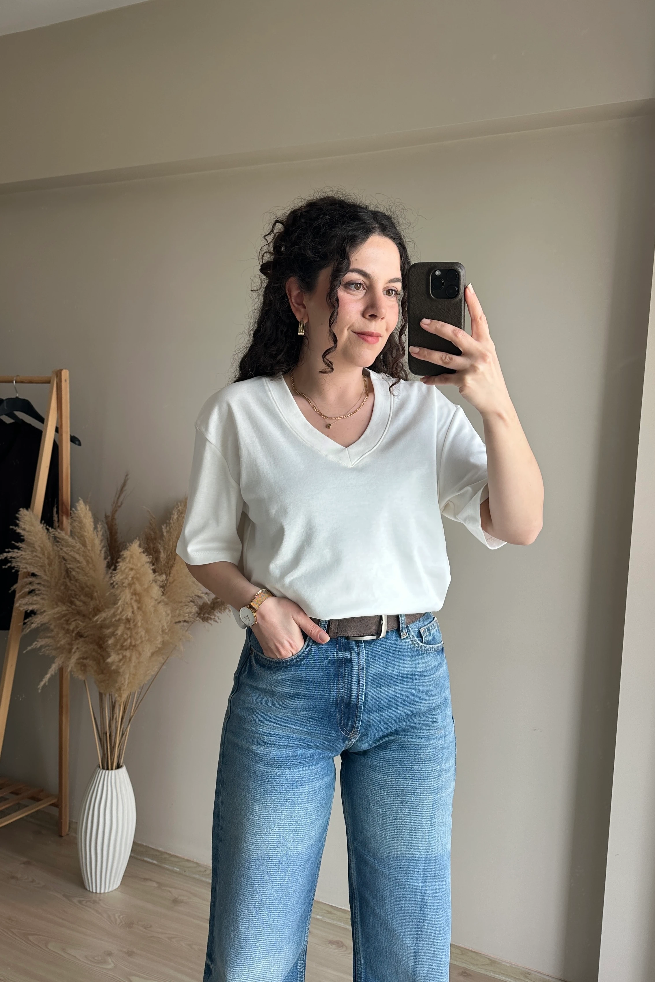 MD V Yaka Basic Tshirt - Ekru