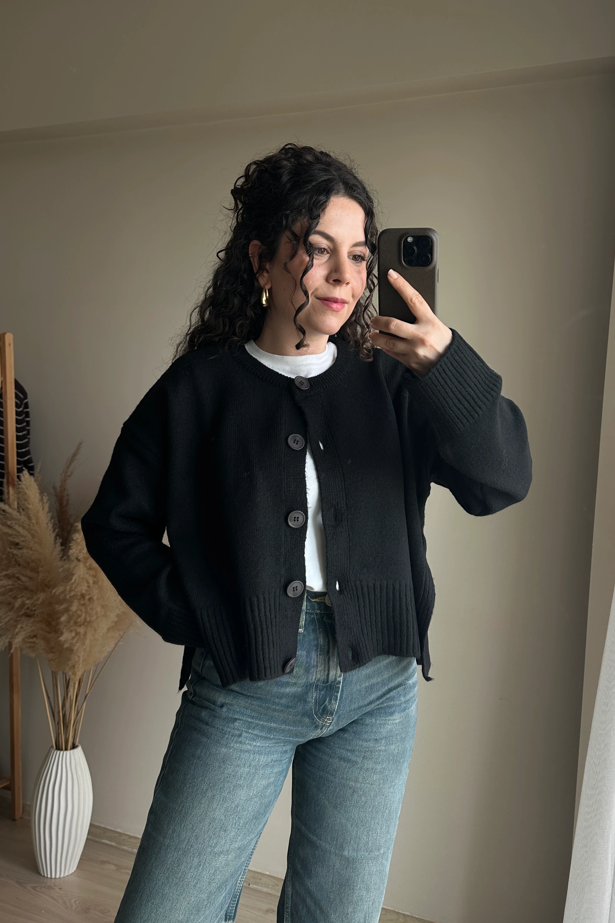 Yırtmaç Detaylı Basic Hırka - Siyah