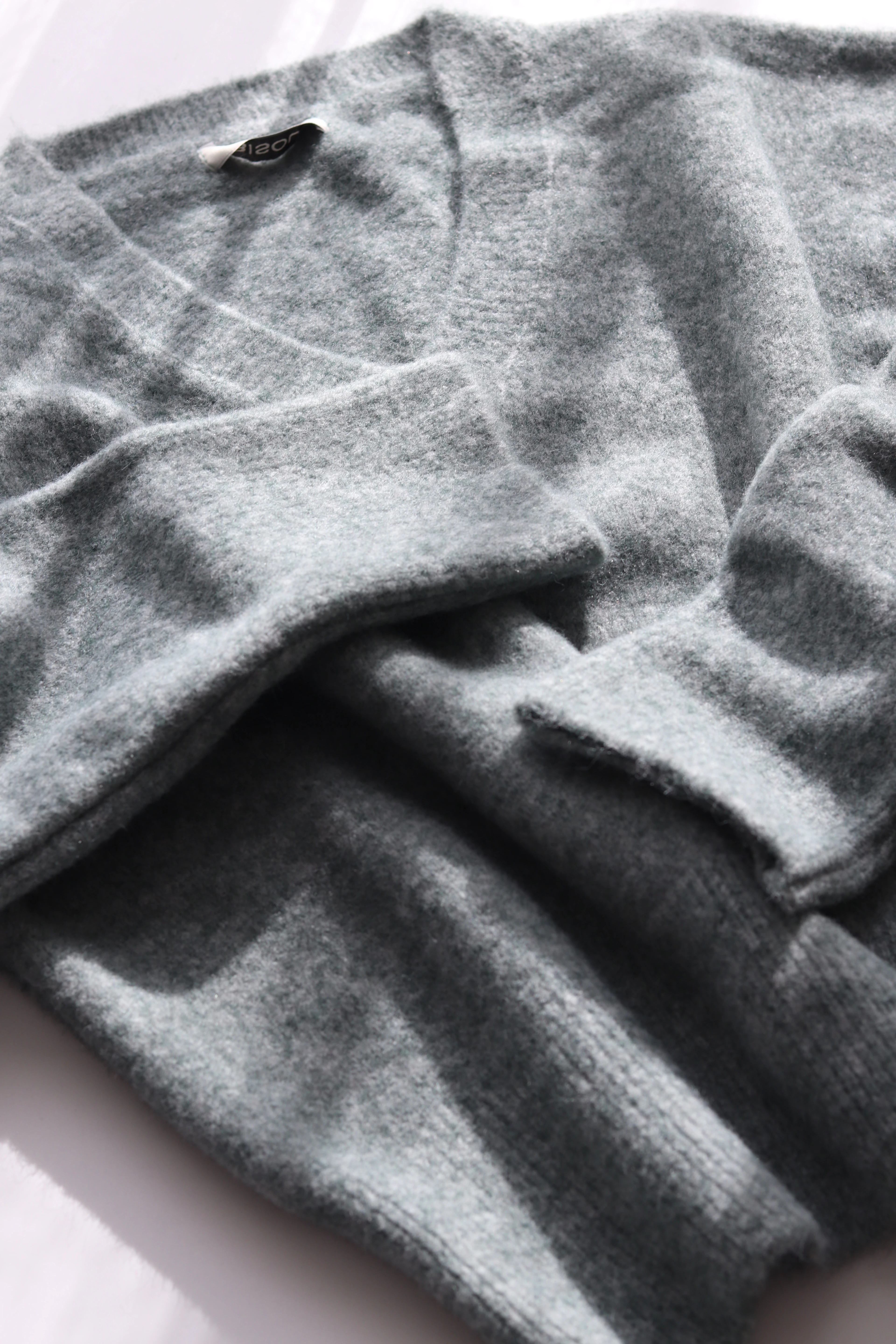 Mona V Yaka Yumuşak Dokulu Triko Kazak - Çağla Yeşili