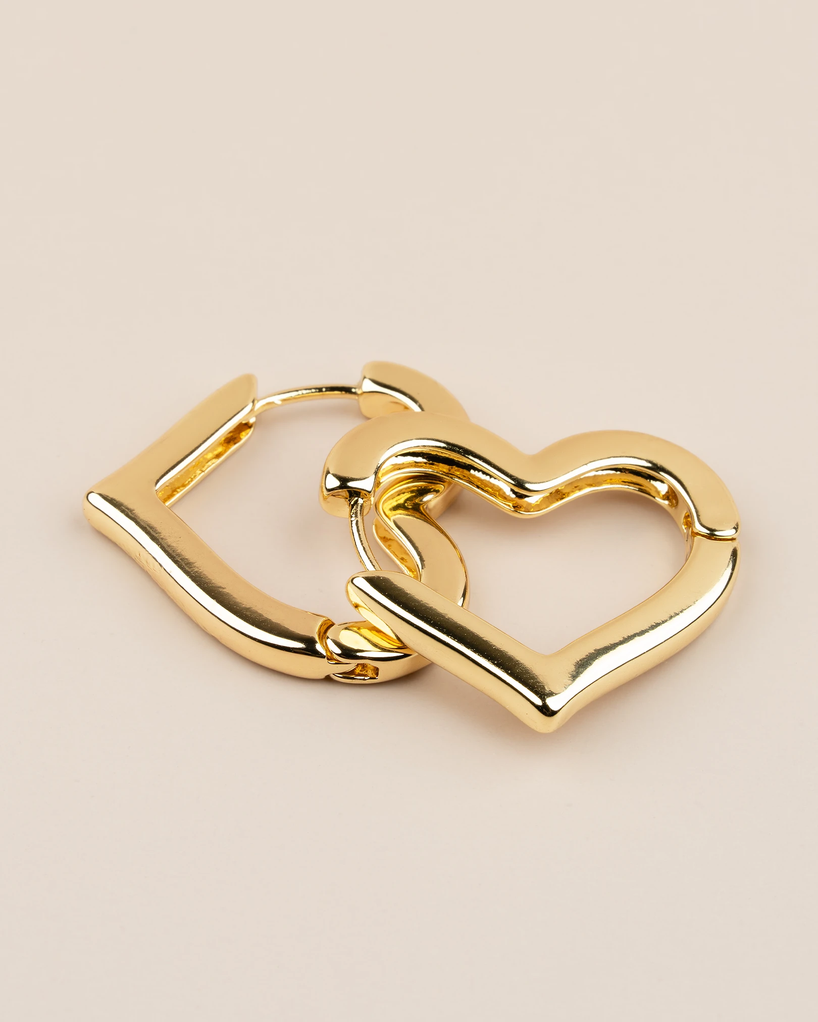 Lovelle Kalpli Halka Çelik Küpe