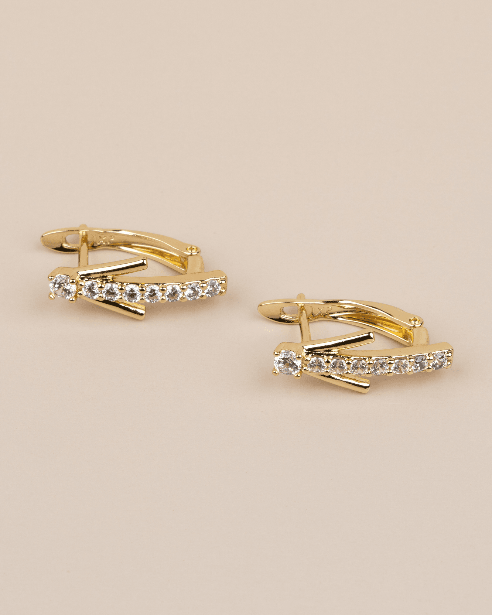 Avelora 14K Xuping Minimal Çelik Küpe