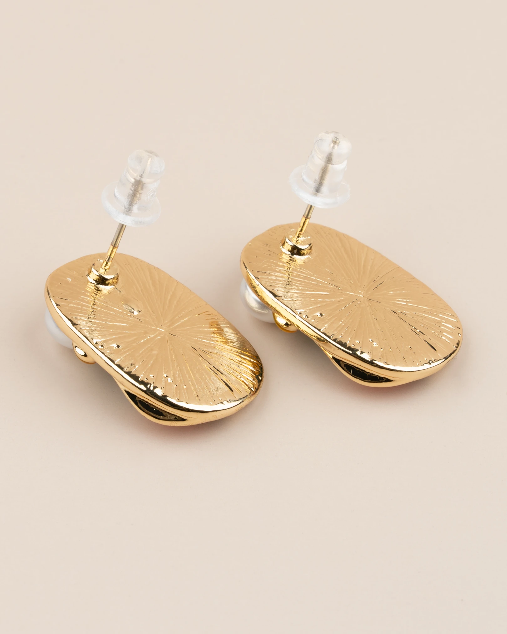 Loriva Lale Motifli İncili Sanat Küpe