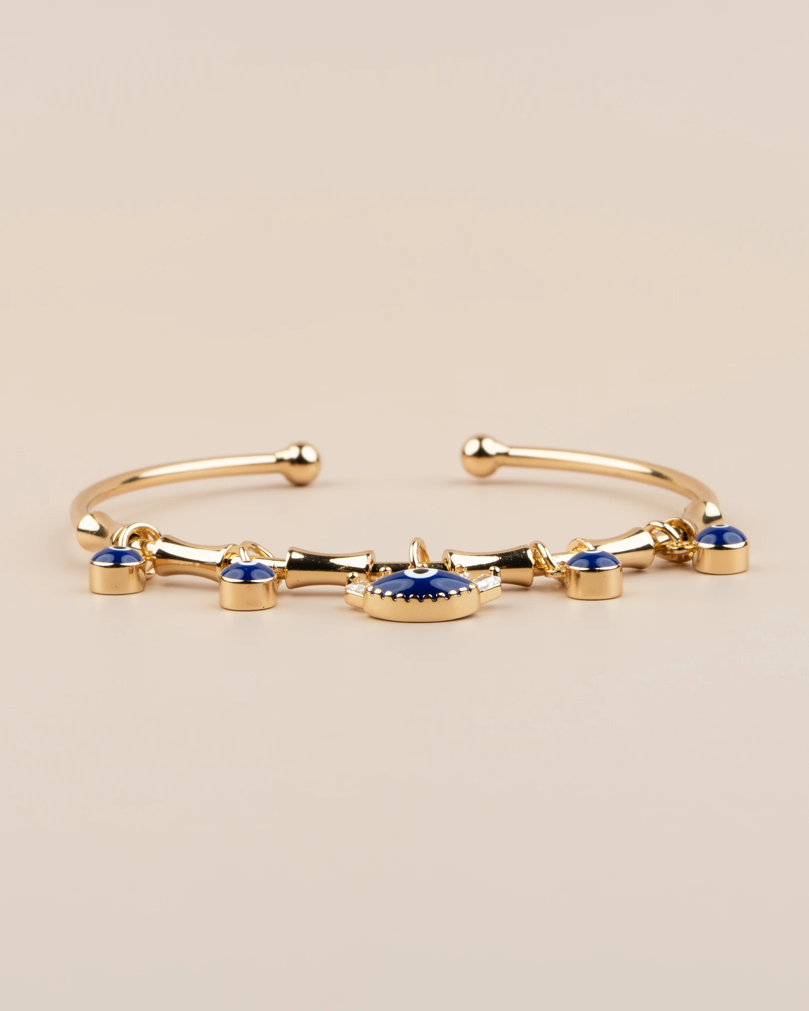 Nazira Ayarlanabilir Nazar Boncuklu Charm Kelepçe Bileklik