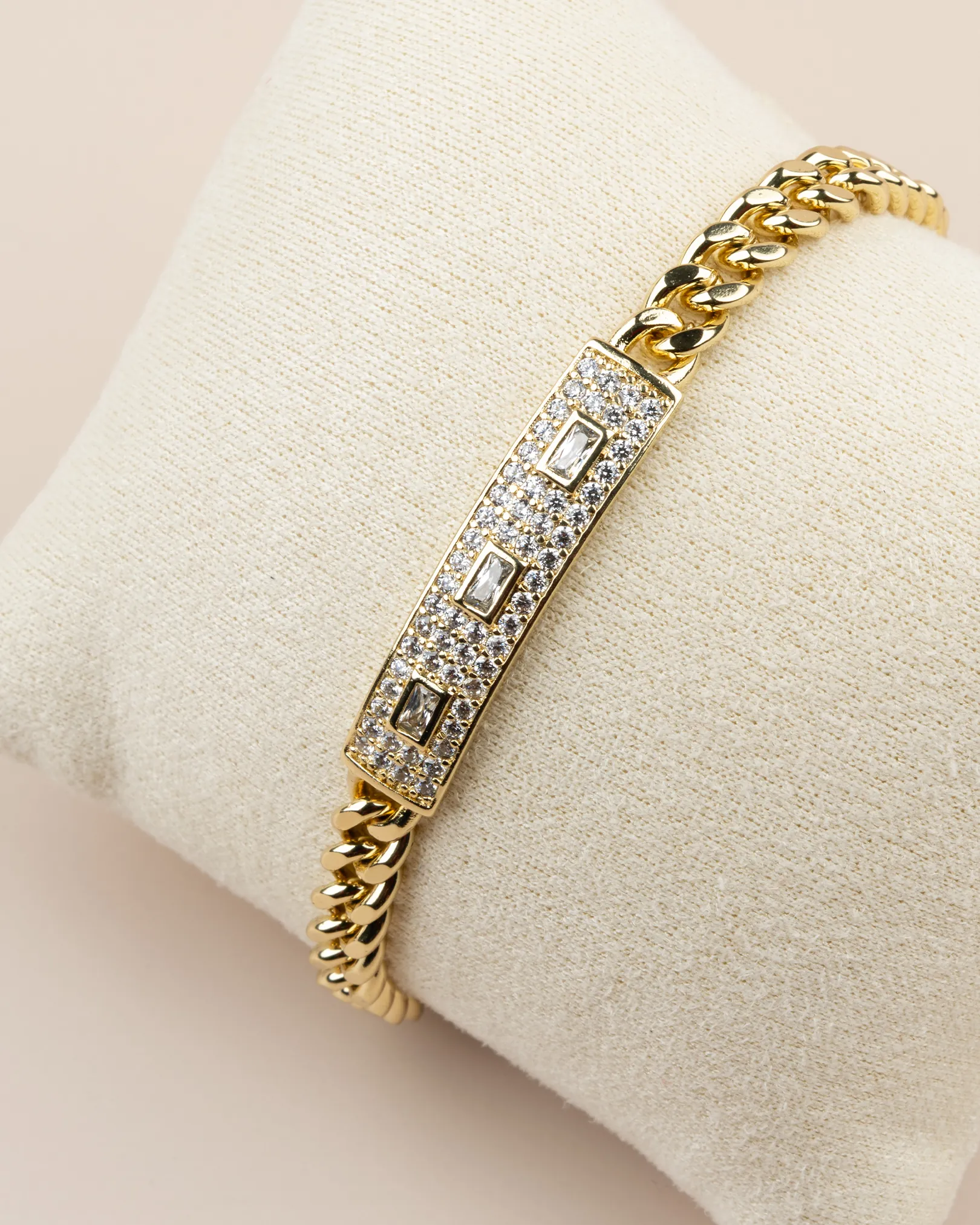 Trionis Ortası Gömme Zirkon Taşlı Künye 14K Xuping Bileklik