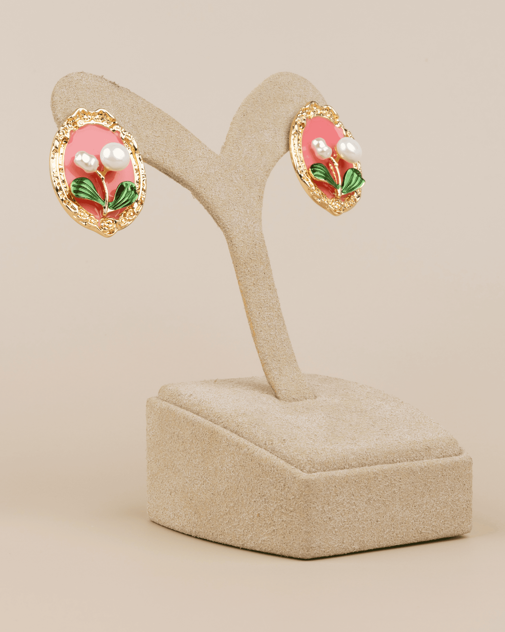 Rosabella Pembe Mineli Çiçek Motifli İncili Sanat Küpe