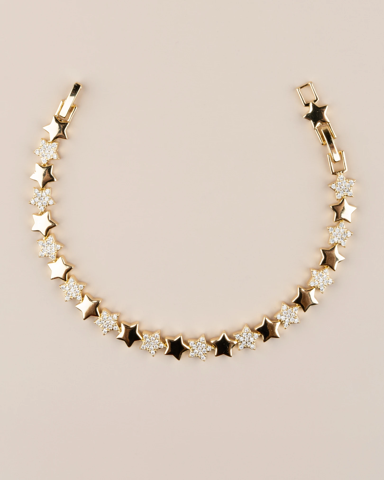 Lystara Gömme Taşlı Yıldız Model Altın Kaplama Bileklik