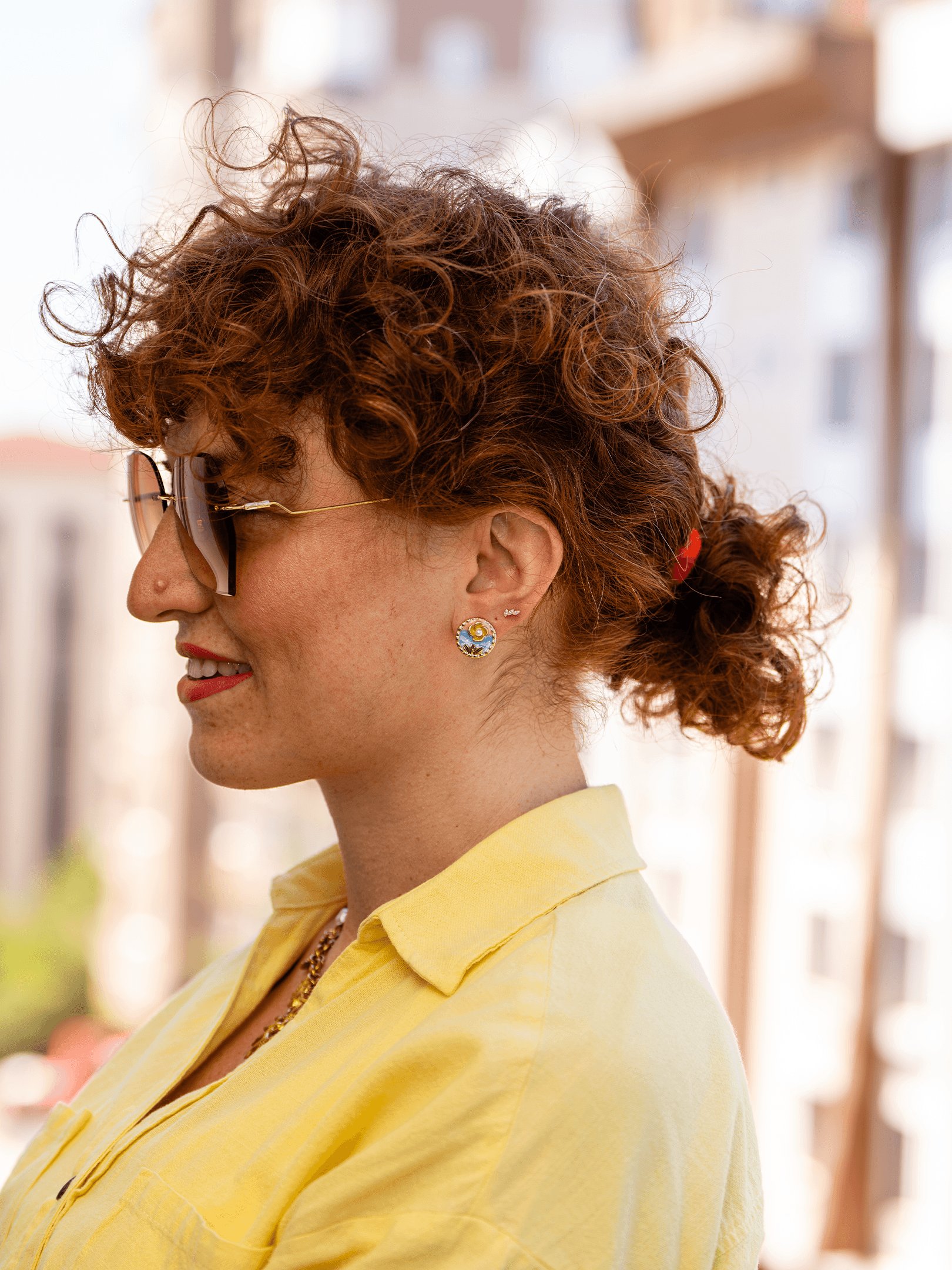 Florencia Mineli Çiçek Motifli İncili Minimal Vintage Sanat Küpe - Sarı