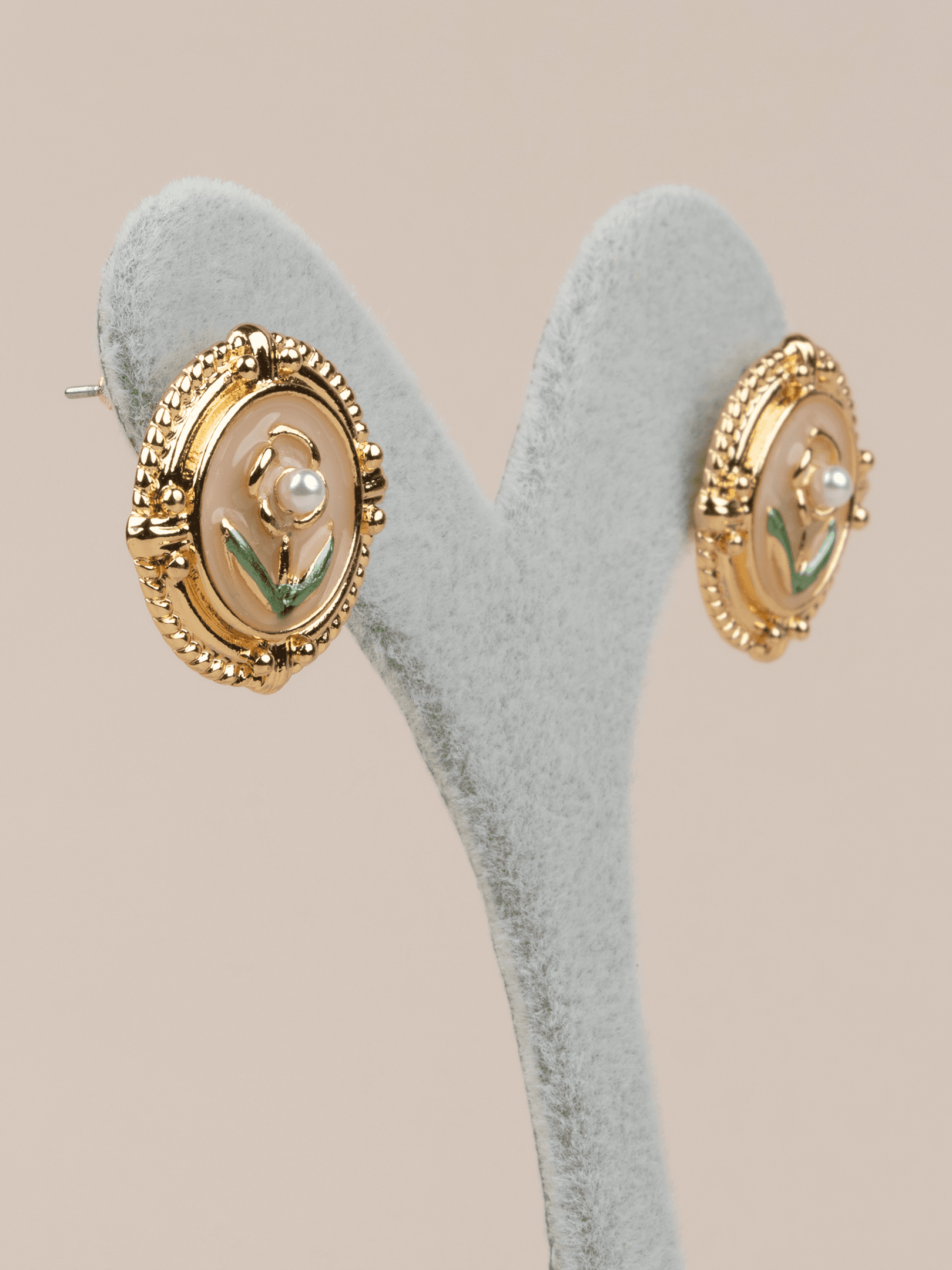 Clémira Mineli Çiçek Motifli İncili Minimal Sanat Küpe - Gold