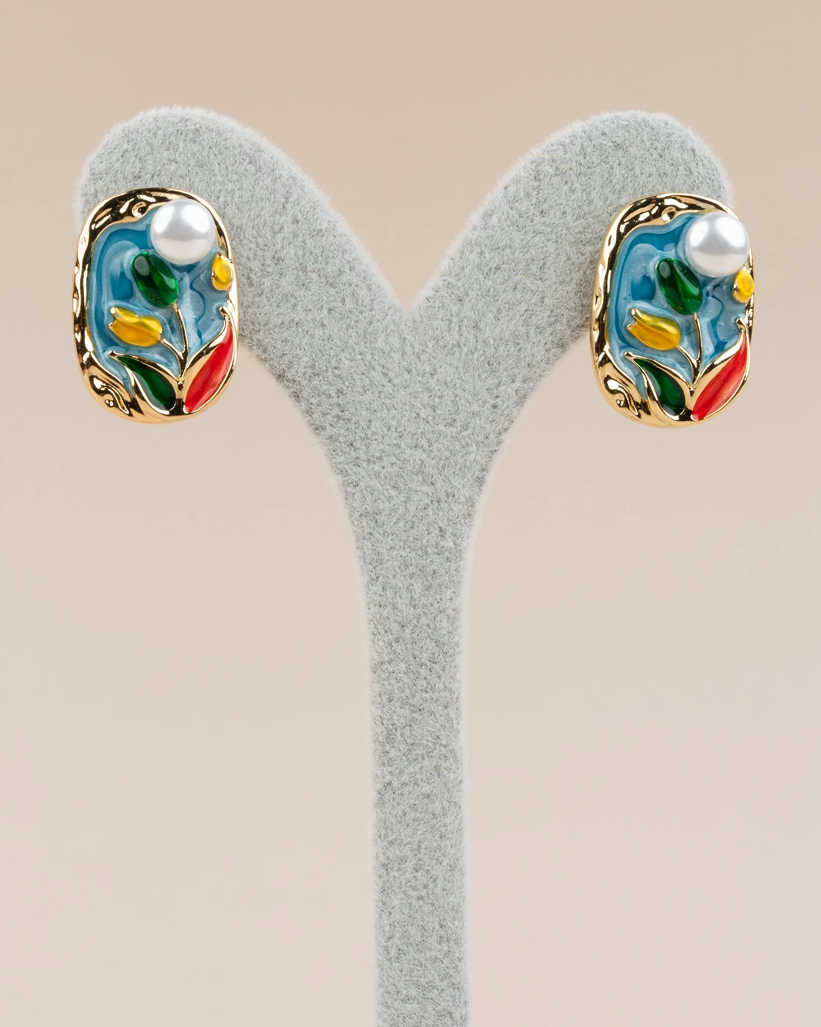 Loriva Lale Motifli İncili Sanat Küpe