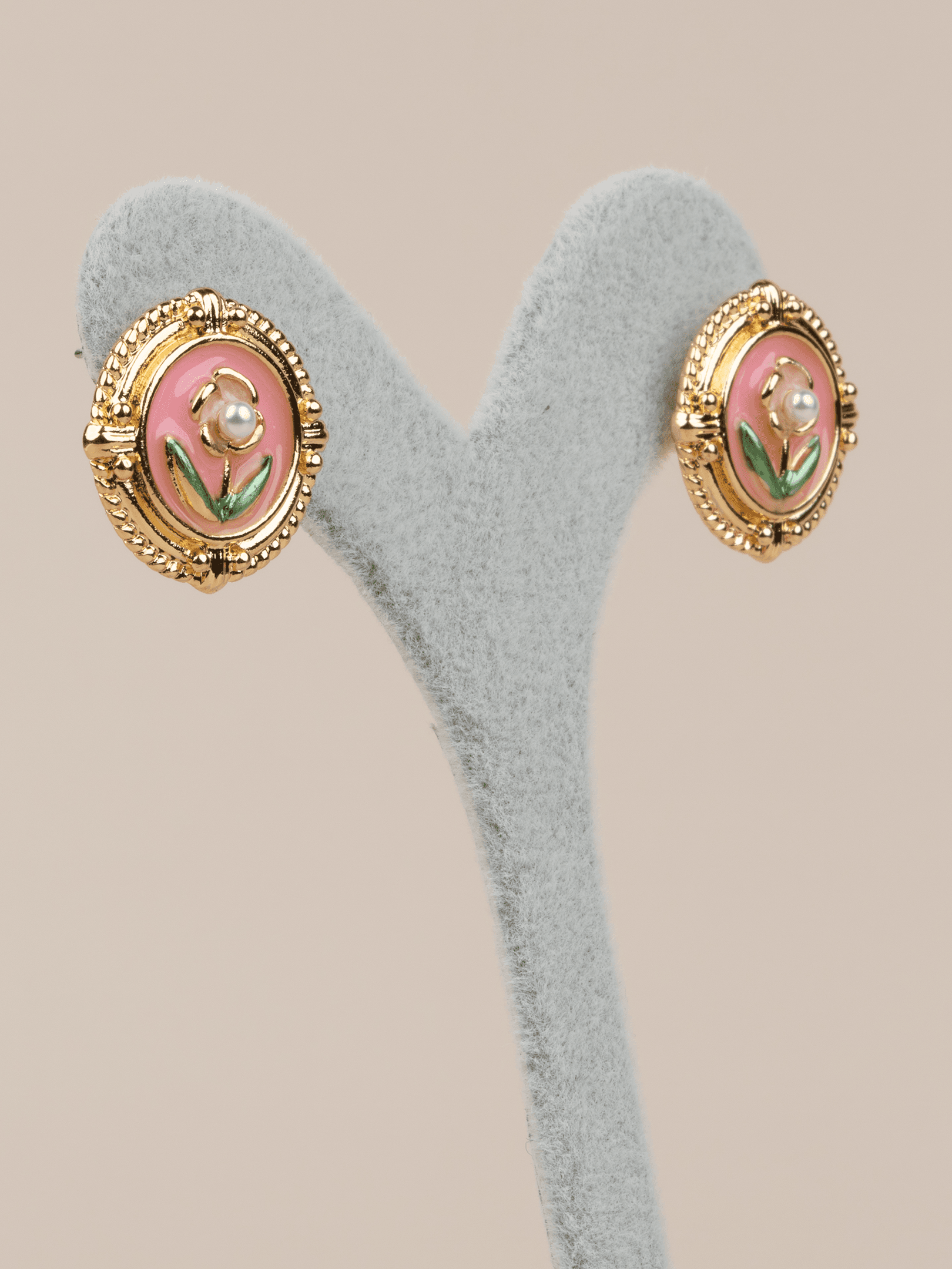 Clémira Mineli Çiçek Motifli İncili Minimal Sanat Küpe - Pembe