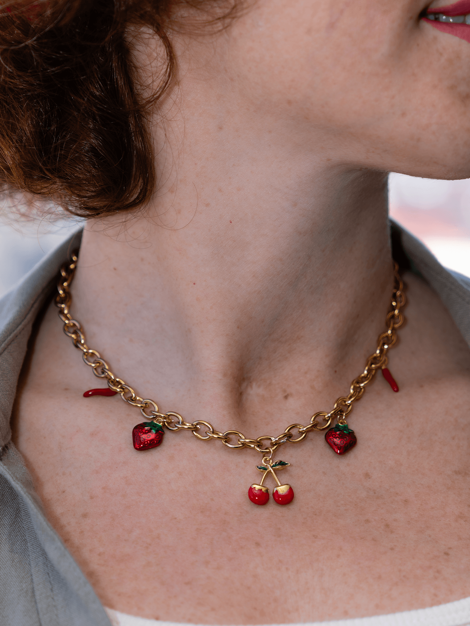 Ismeralda Kiraz Çilek Biber Charm Choker Çelik Kolye
