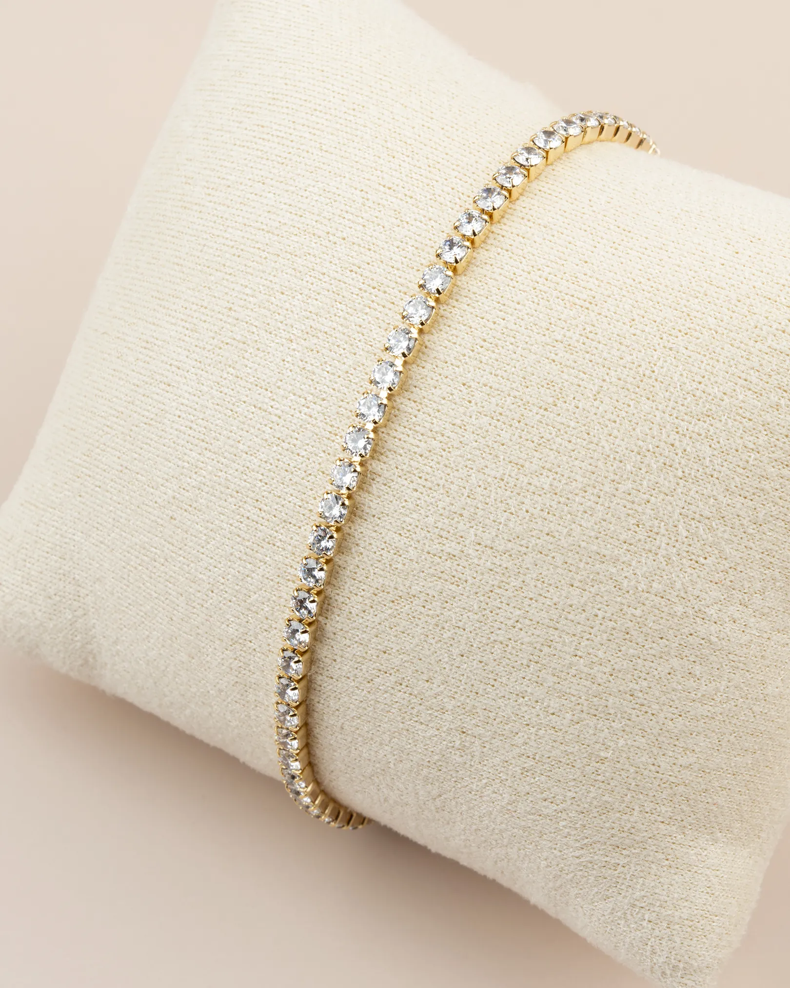 Silvaya Zirkon Taşlı İnce Suyolu 14K Xuping Bileklik