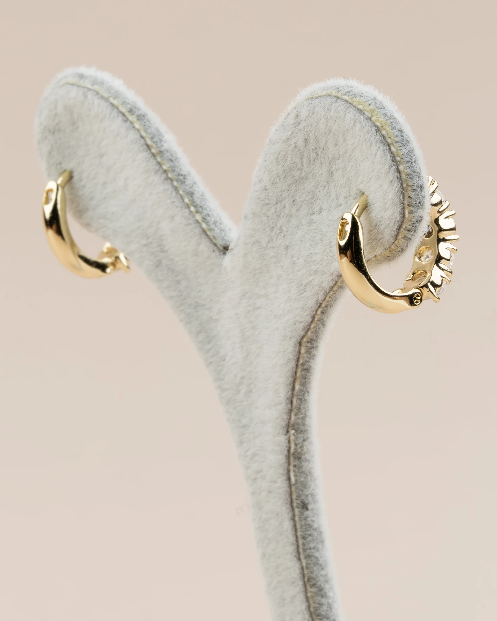 Celvia Minimal Zirkon Taşlı Halka Xuping Küpe