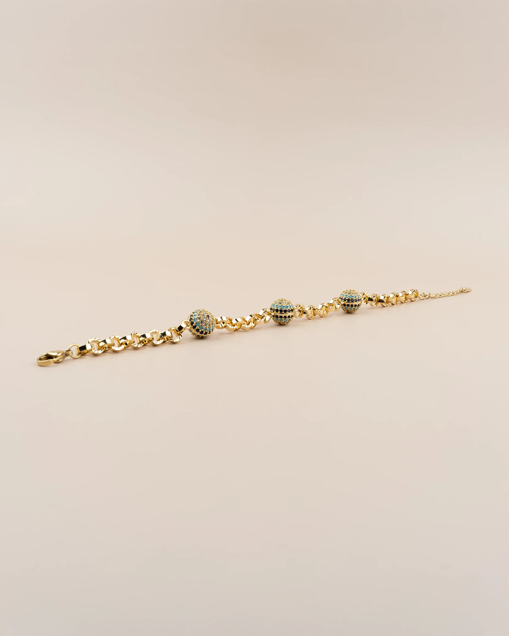 Auravia Gömme Taşlı 3 Nazar Boncuklu 14K Xuping Bileklik