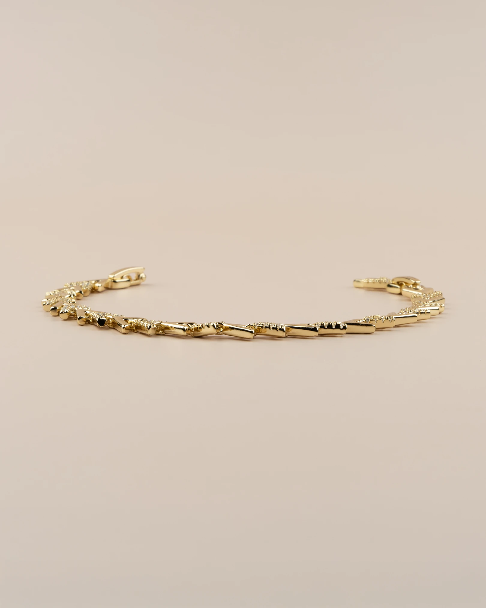 Virenna V Çavuş Model Xuping Bileklik