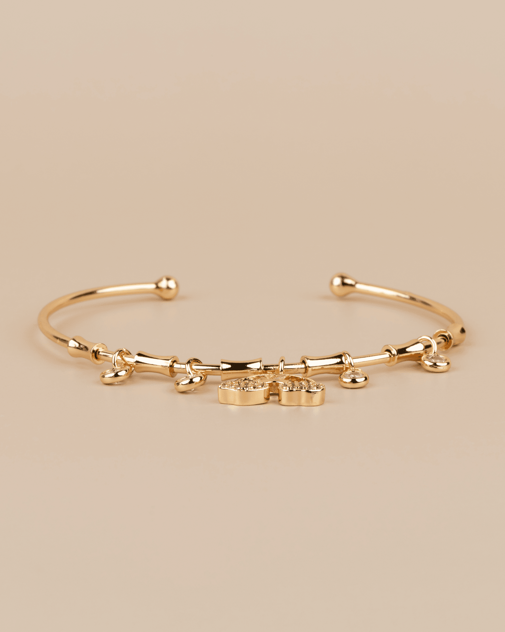 Gökkuşağı Detaylı Ayarlanabilir Charm Kelepçe Bileklik - Gold