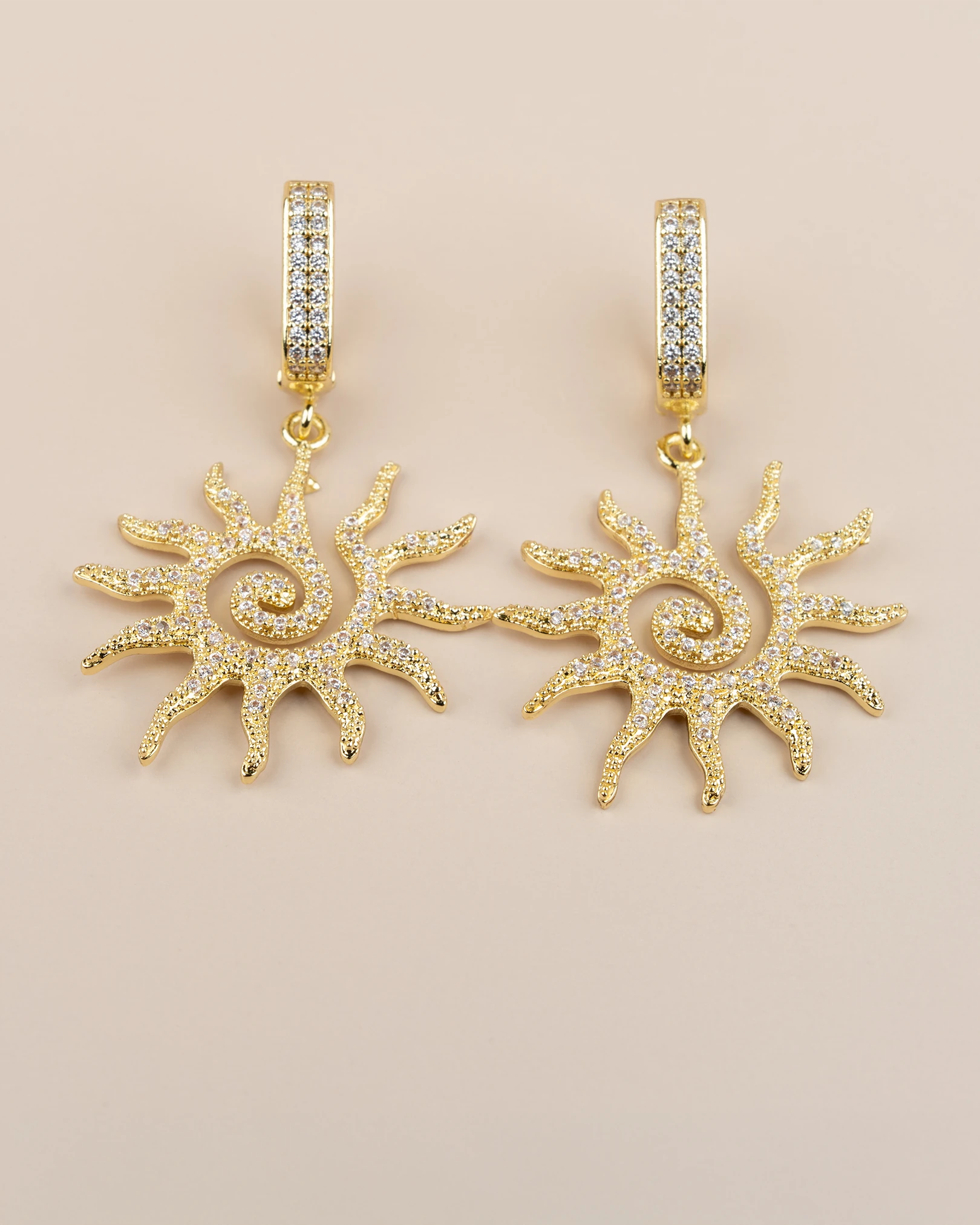 Solynora Altın Kaplama Zirkon Taşlı Güneş Küpe