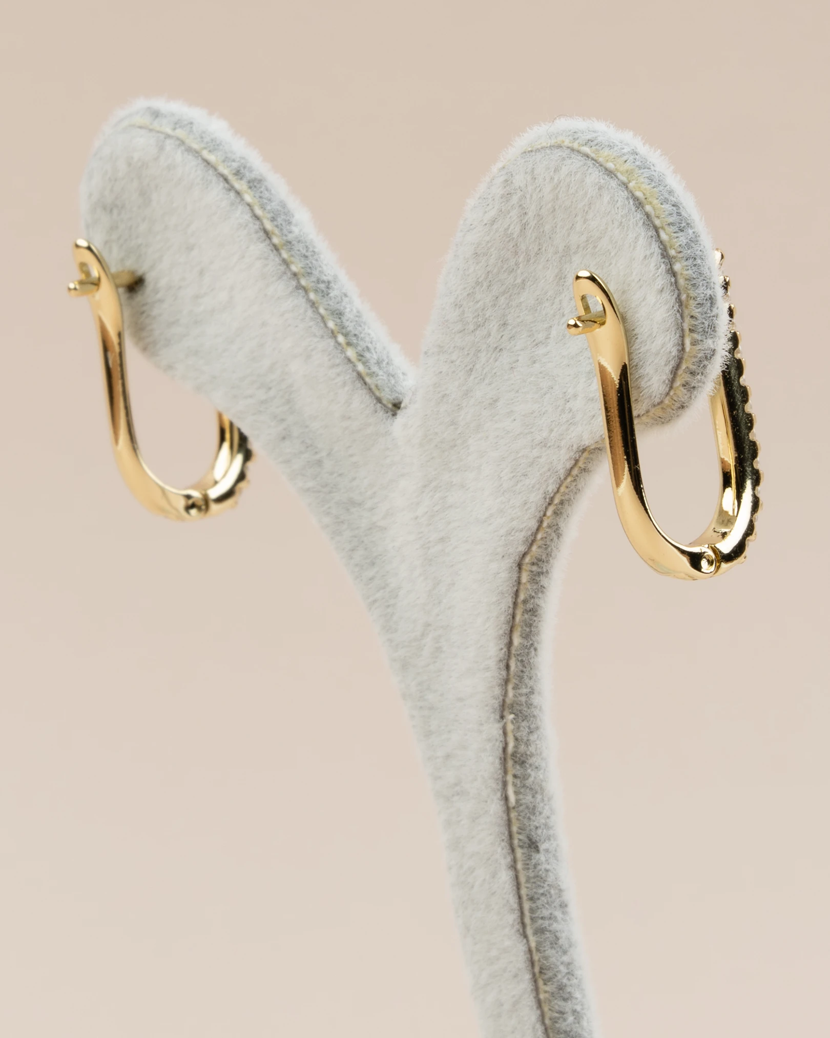 Serenelle Gömme Zirkon Taşlı İnce U Xuping Küpe