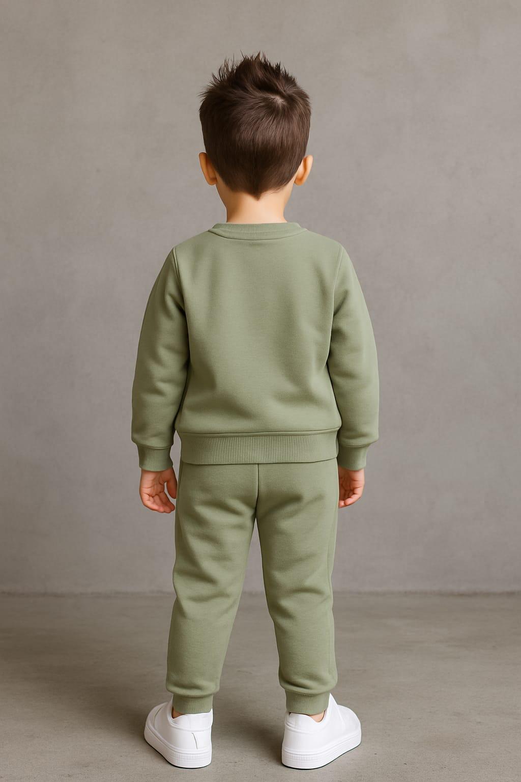 ERKEK ÇOCUK NAKIŞLI EŞOFMAN TAKIMI 