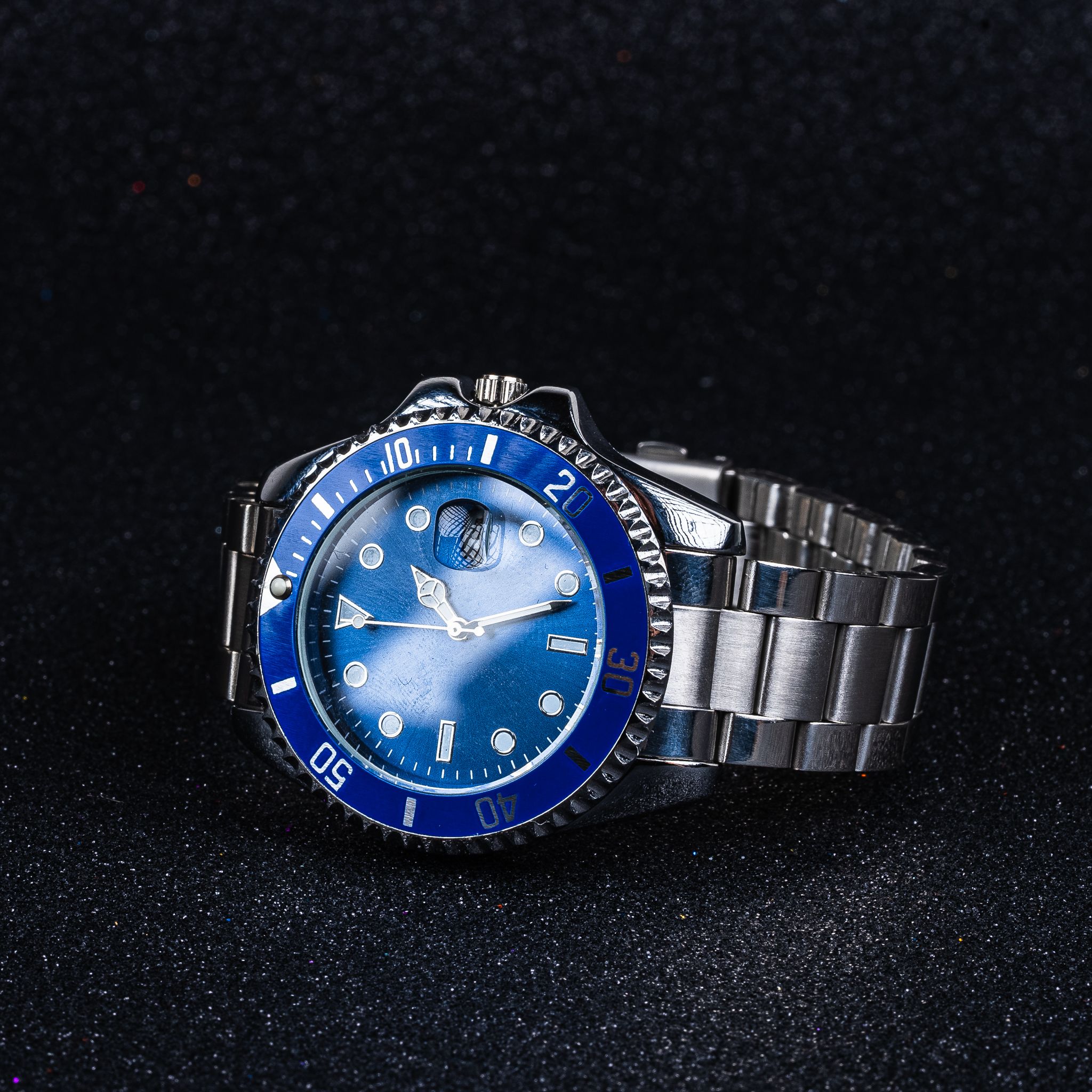 Submariner Case Saat 