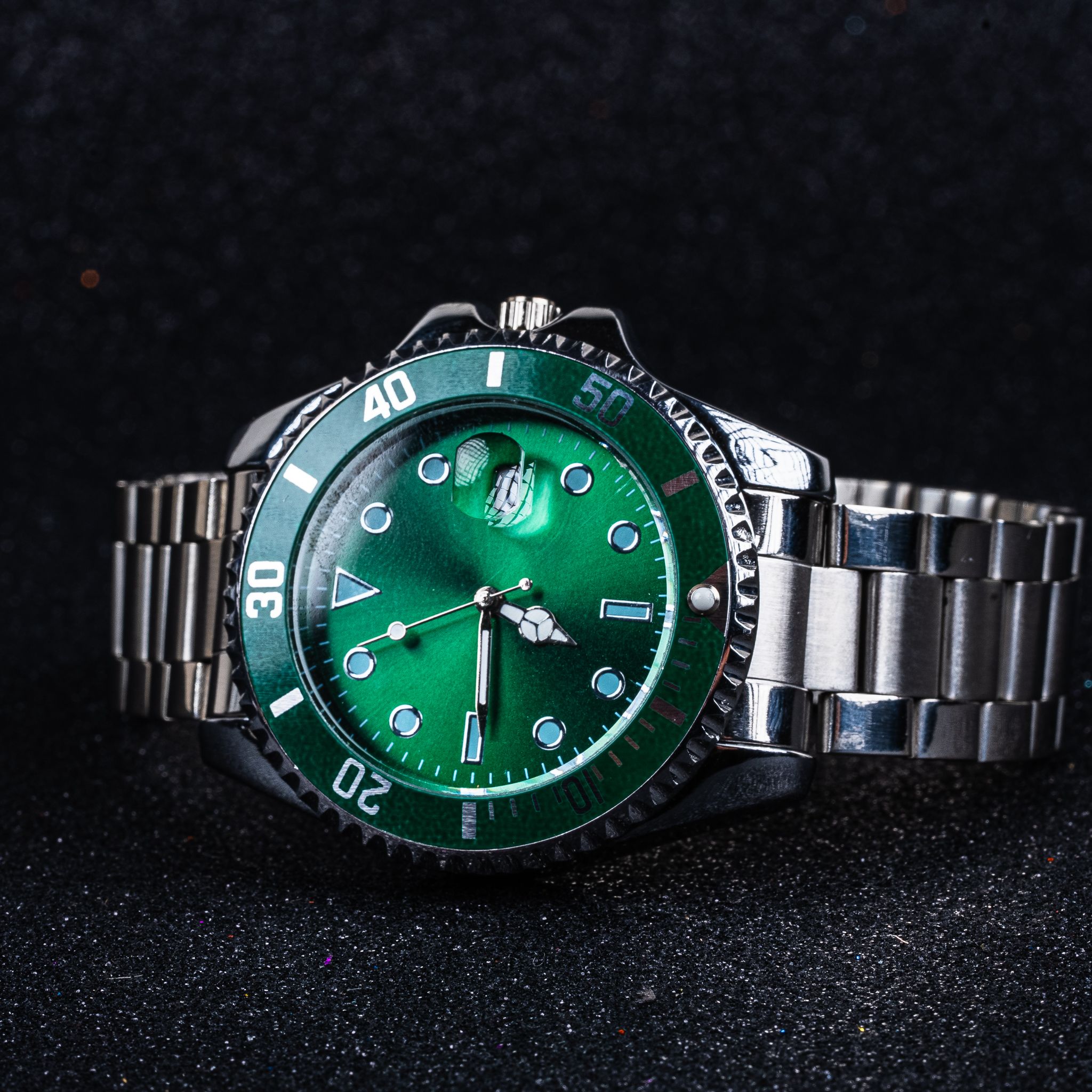 Submariner Case Saat  - Green-Silver