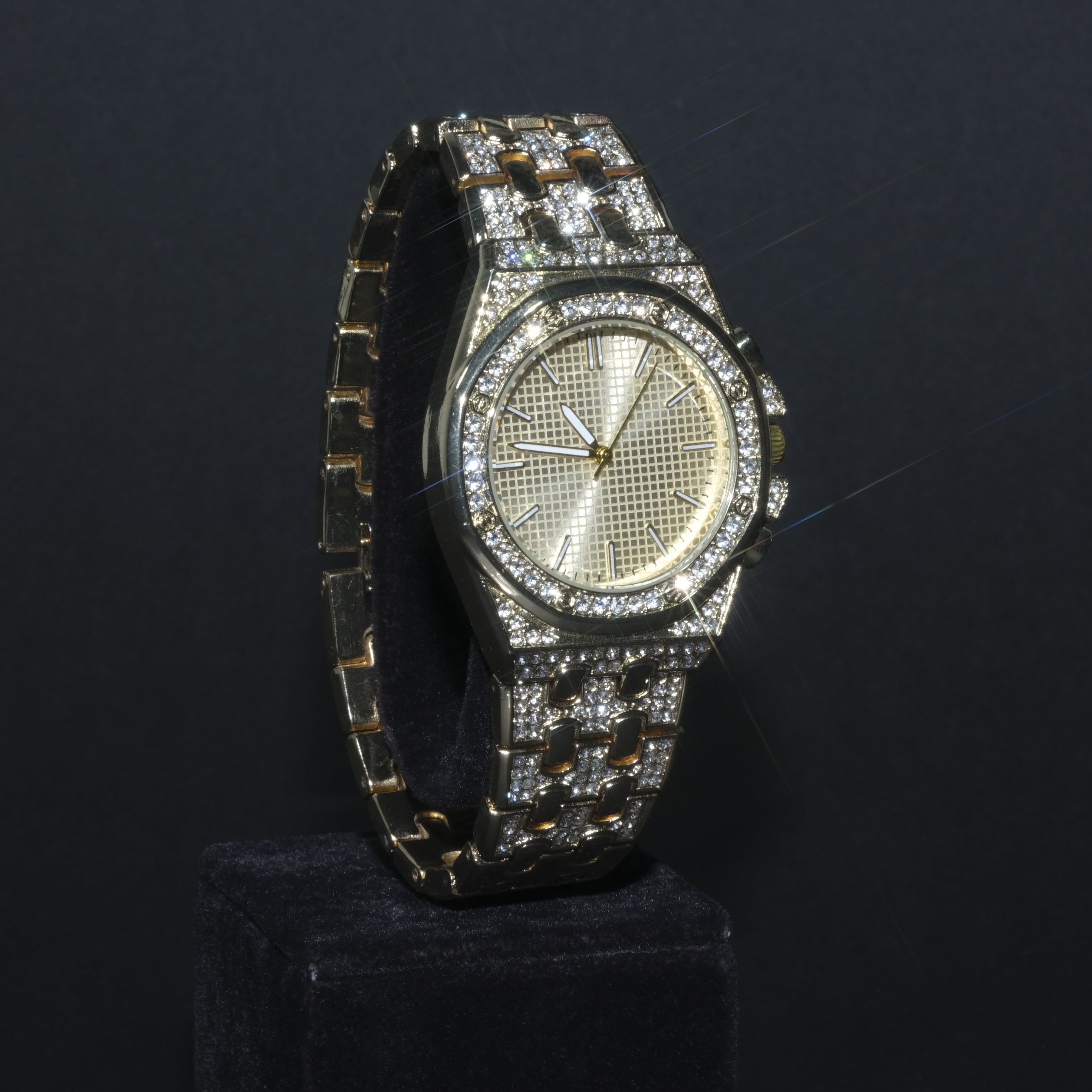 Iced Out Aude Case Watch (Gold)