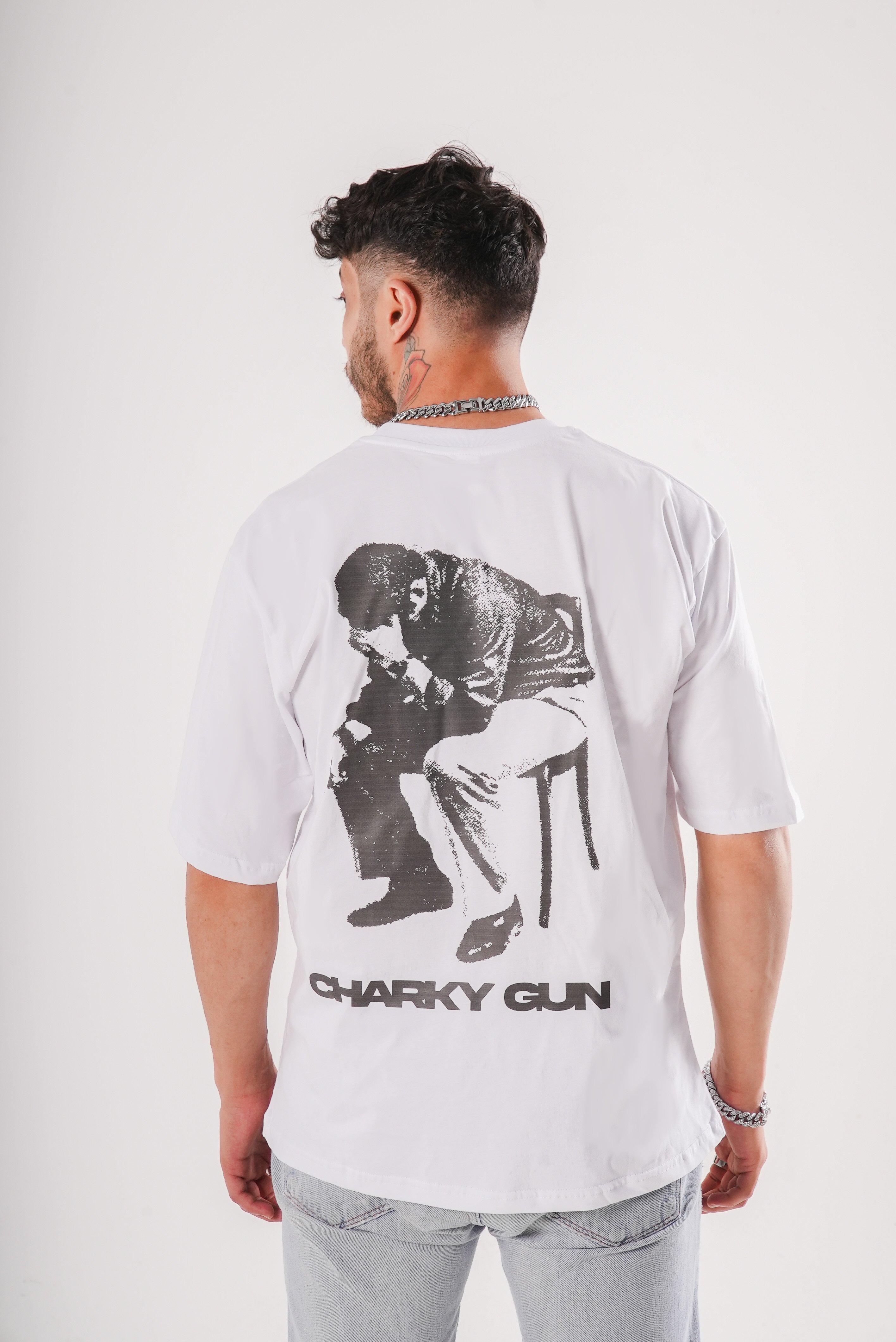 CHARKY WHITE OVERSIZE TEE TB19