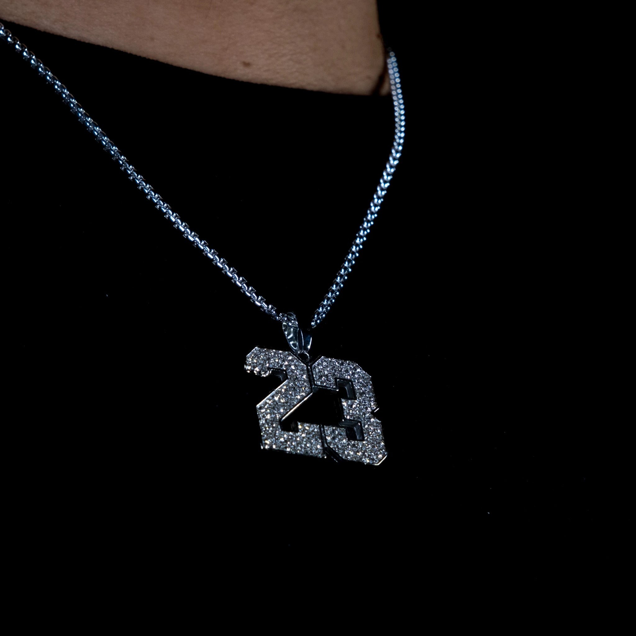 Silver 23 Iced Out Çelik Kolye