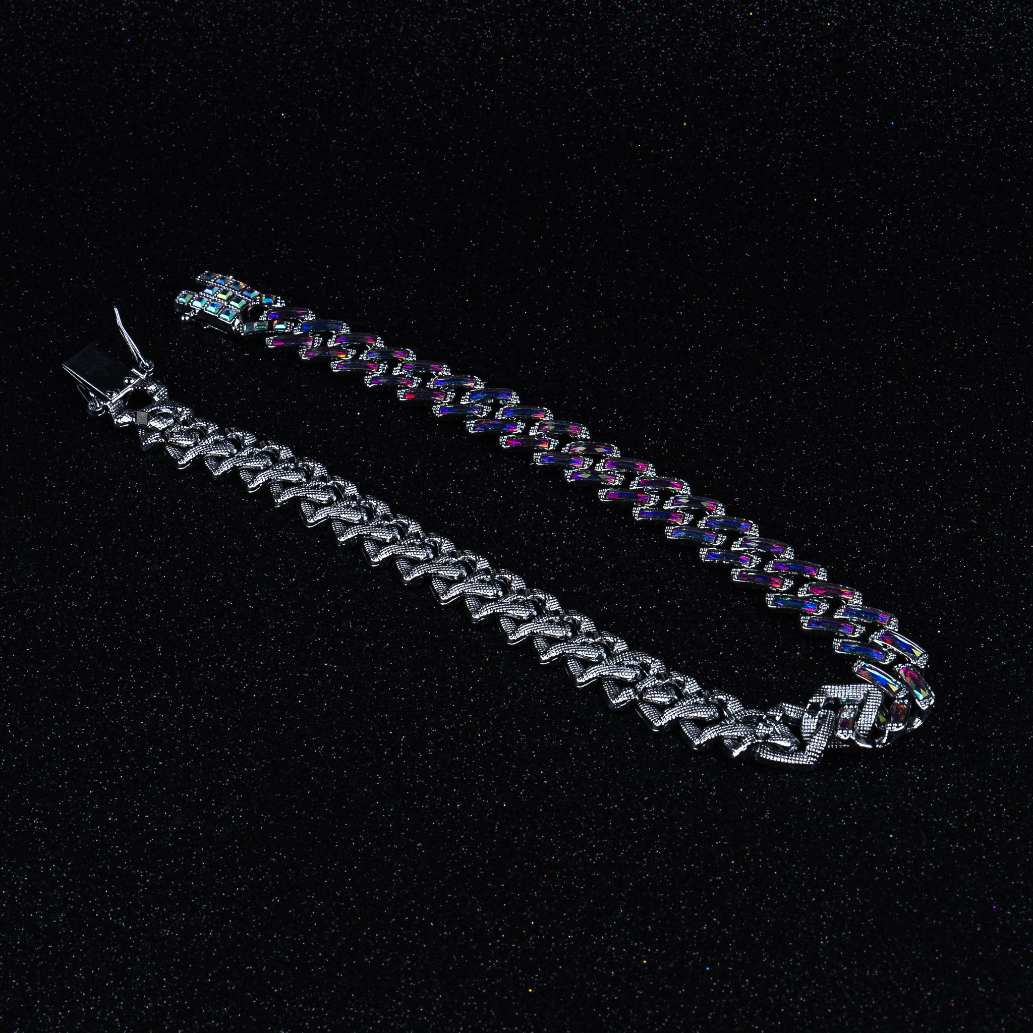 Rainbow Baget Prong Chain