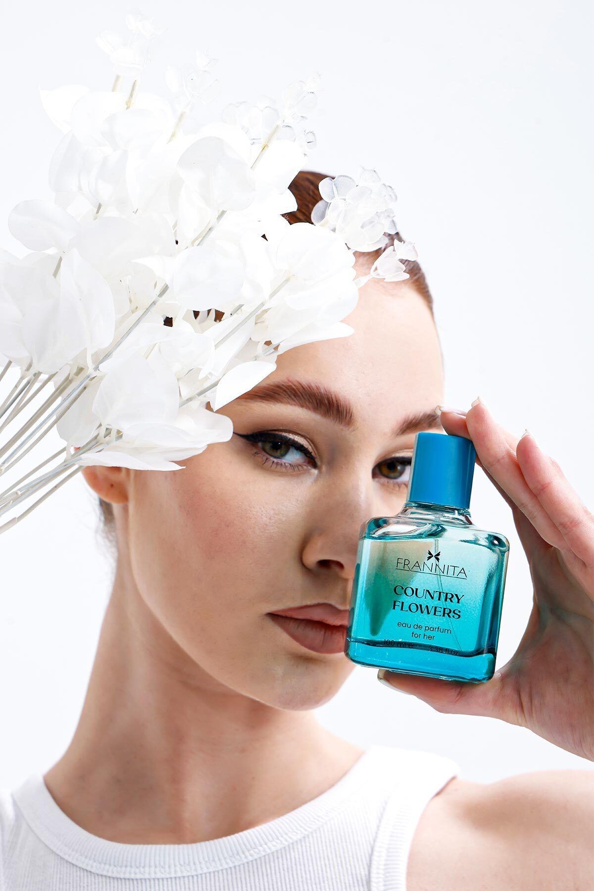 Flora Country Flowers Çiçeksi Özel Seri Uzun Süre Kalıcı 100 ml Edp Kadın Parfüm