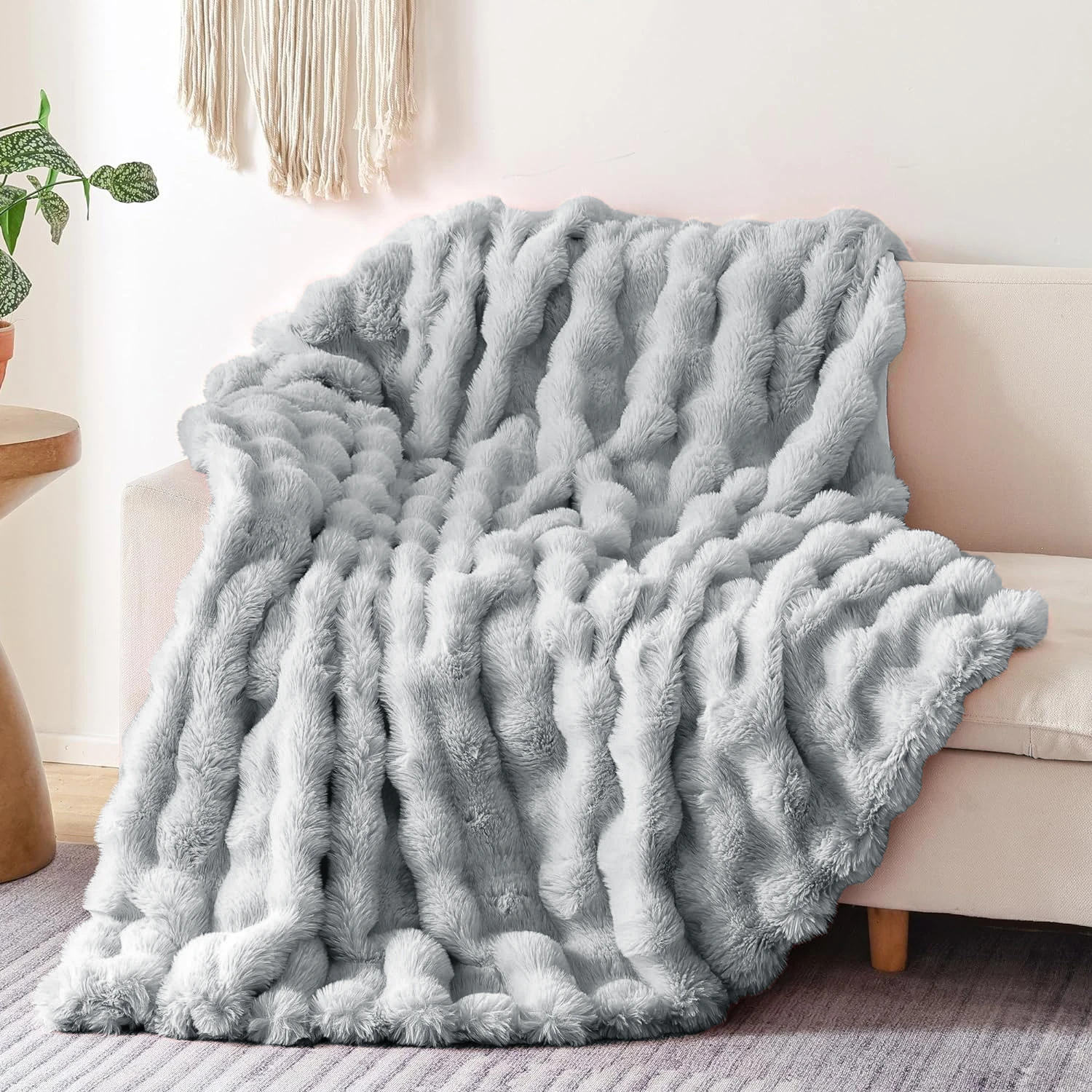  Liora Tek ve Çift Kişilik Kürk Yatak Örtüsü / Yorgan Seti 