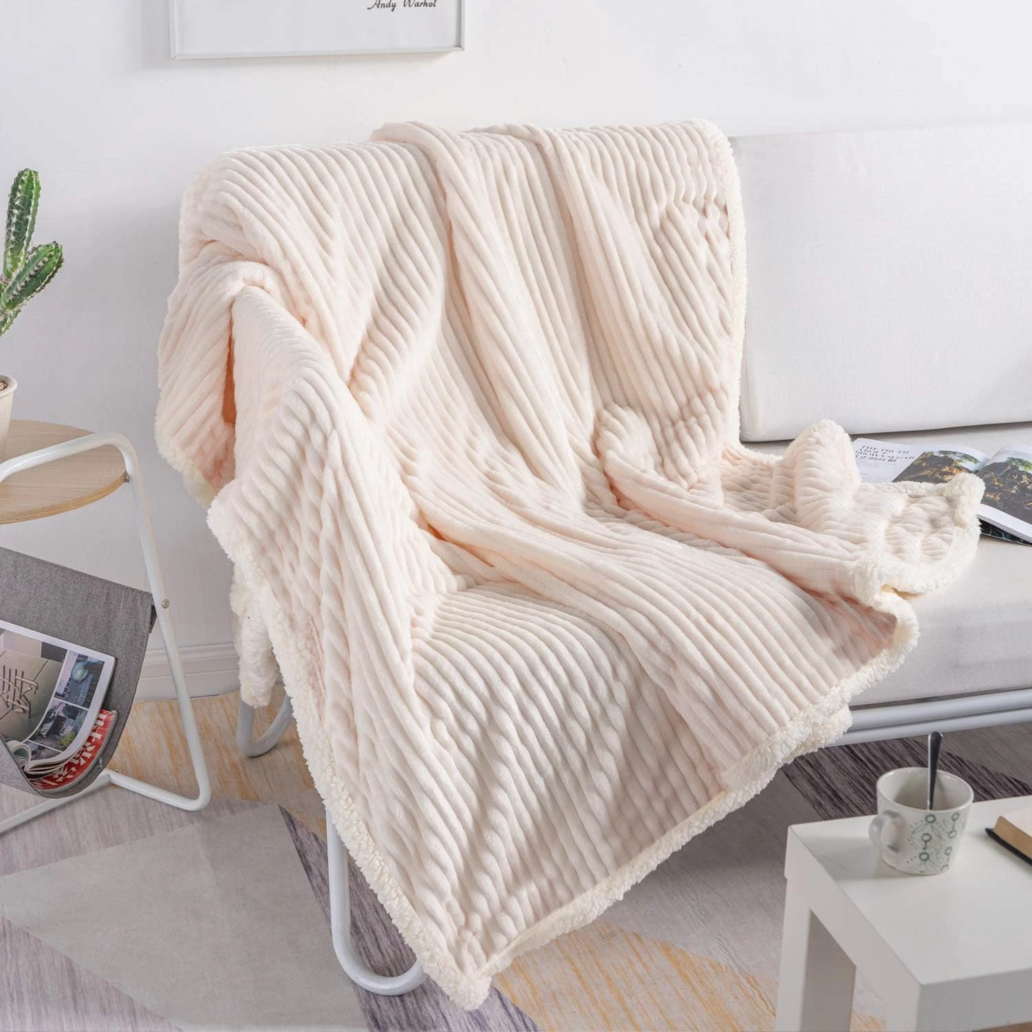 Veluna Tek ve Çift Kişilik Battaniye