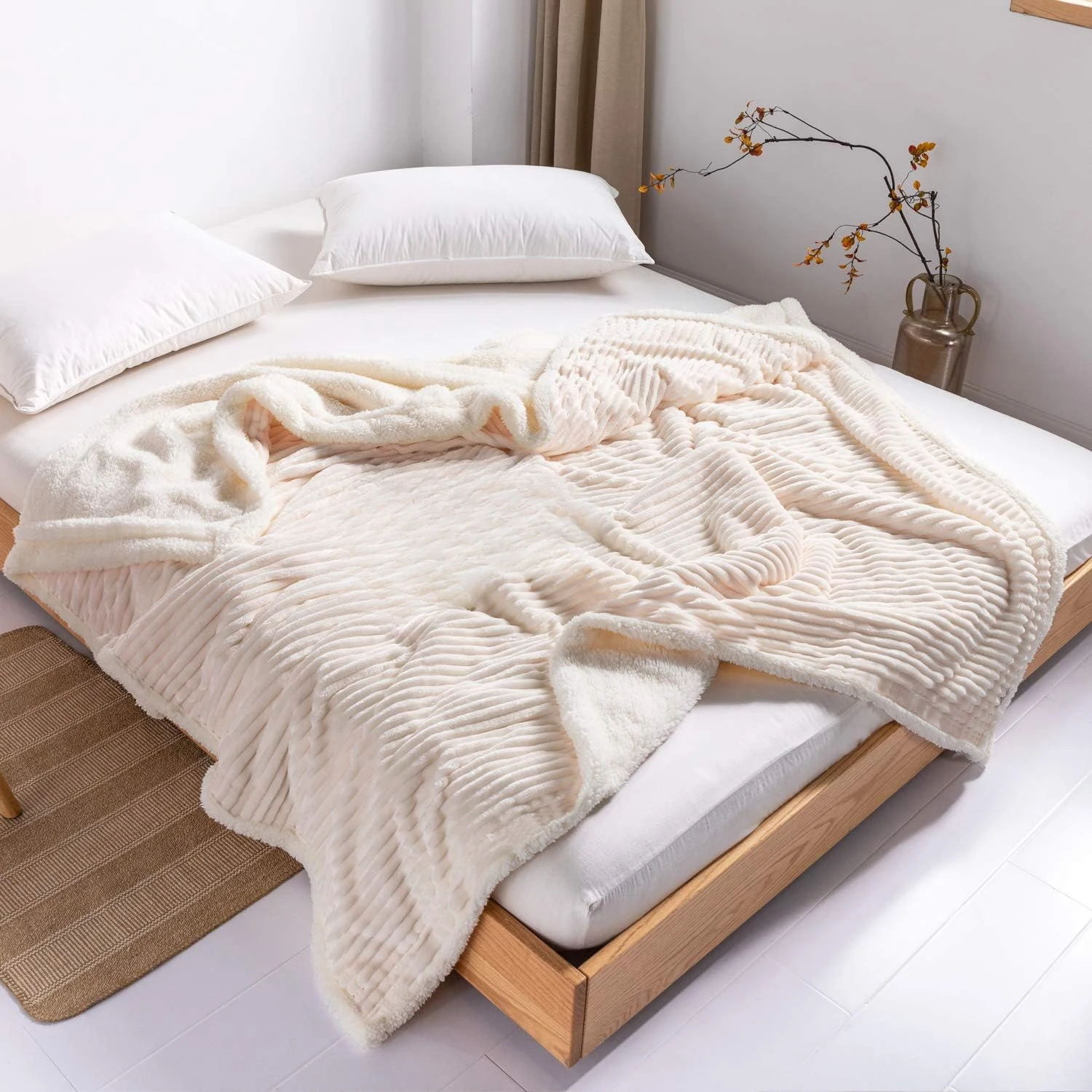 Veluna Tek ve Çift Kişilik Battaniye