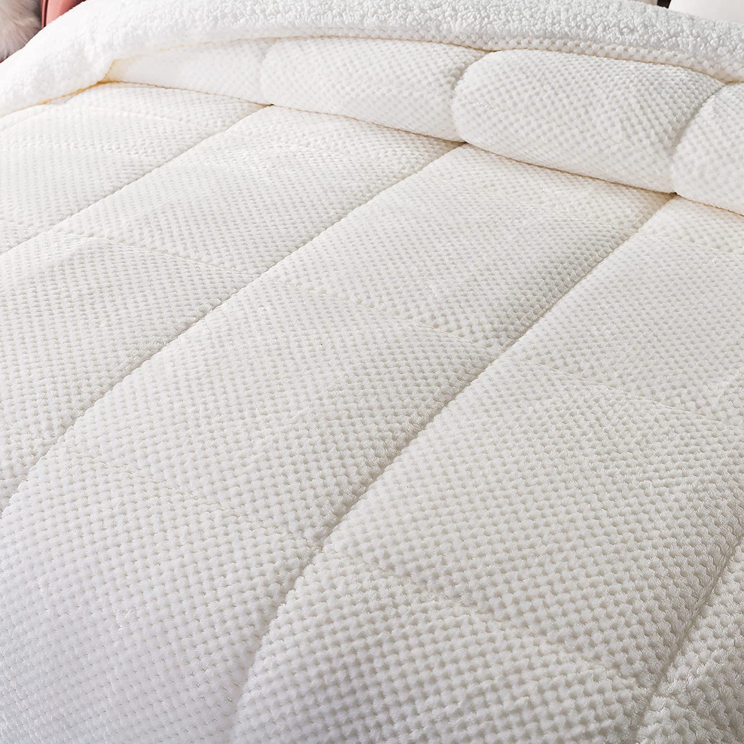 Aven Tek ve Çift Kişilik Wellsoft Yorgan