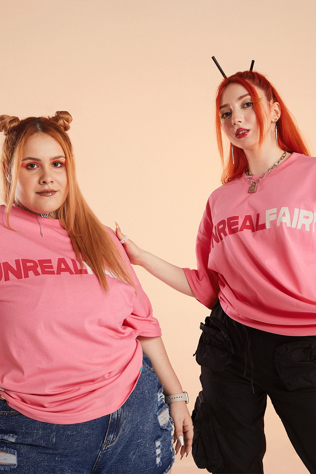 Kadın Sırtı Rhinestone Baskılı Kısa Kollu Oversize T-shirt