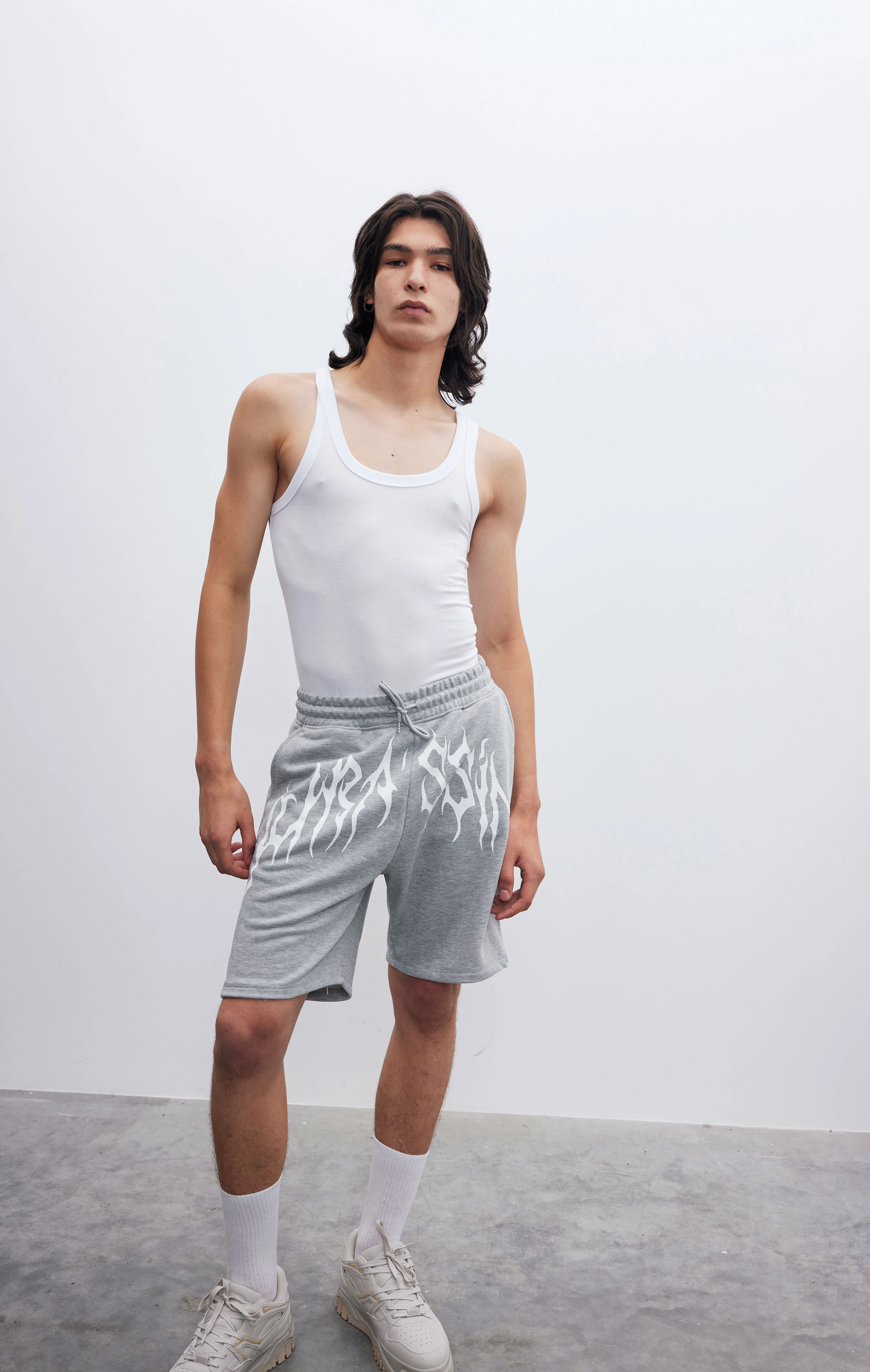 Erkek JR Baskılı Gri Şort
