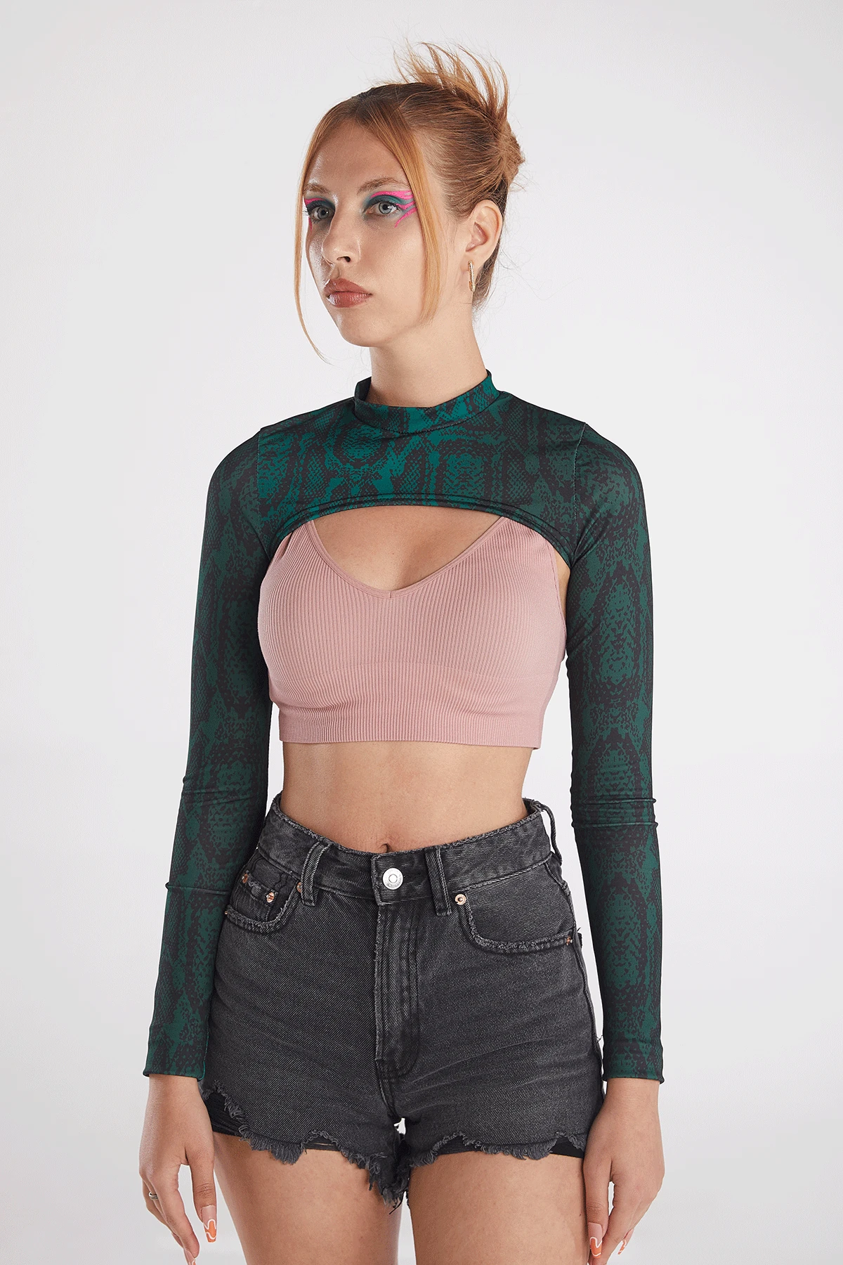 Kadın Yılan Derisi Desenli Super Crop T-shirt Altı Bluz