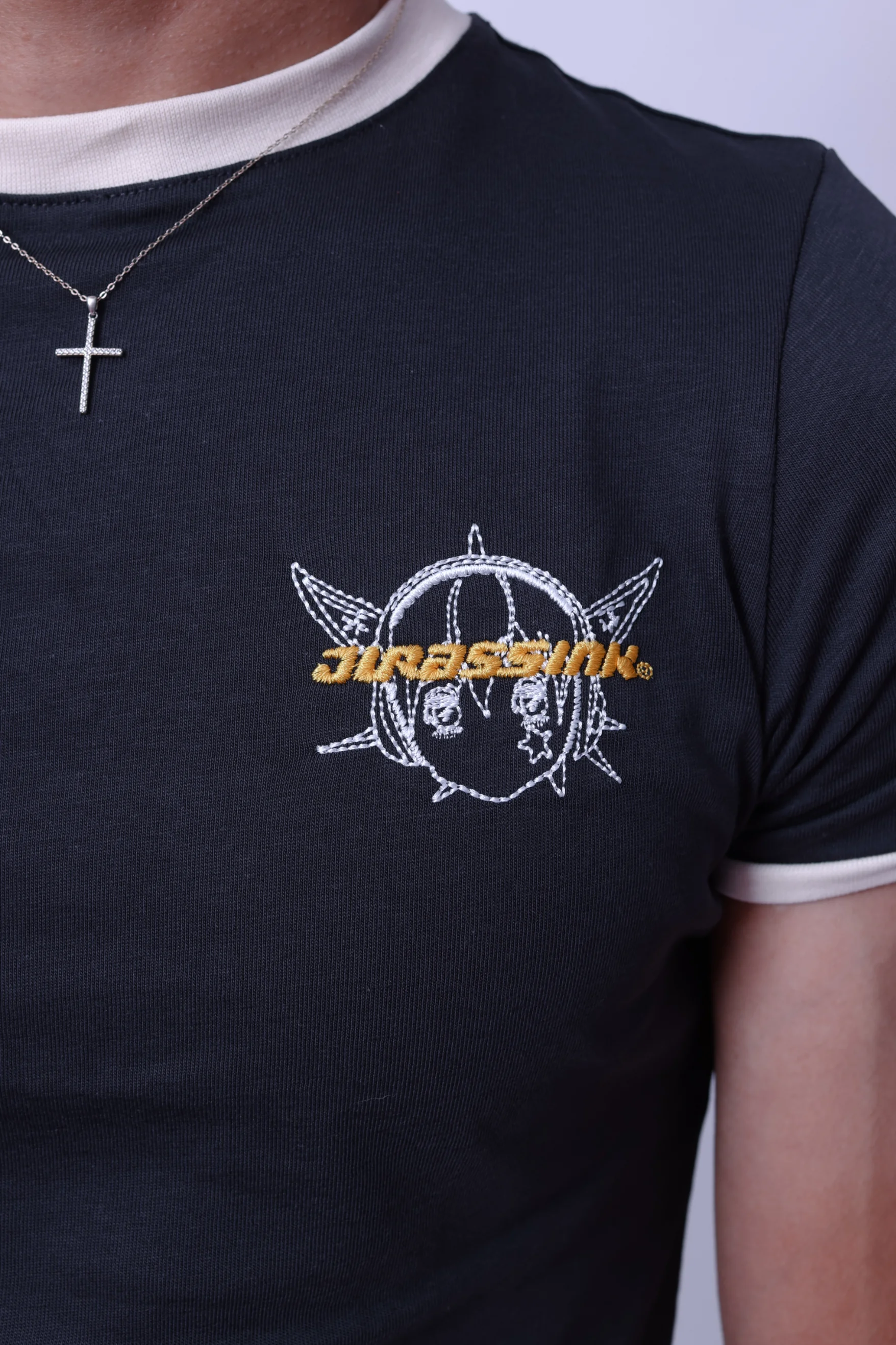 Astra Nakışlı Antrasit Kısa kollu Basic Kadın T-shirt