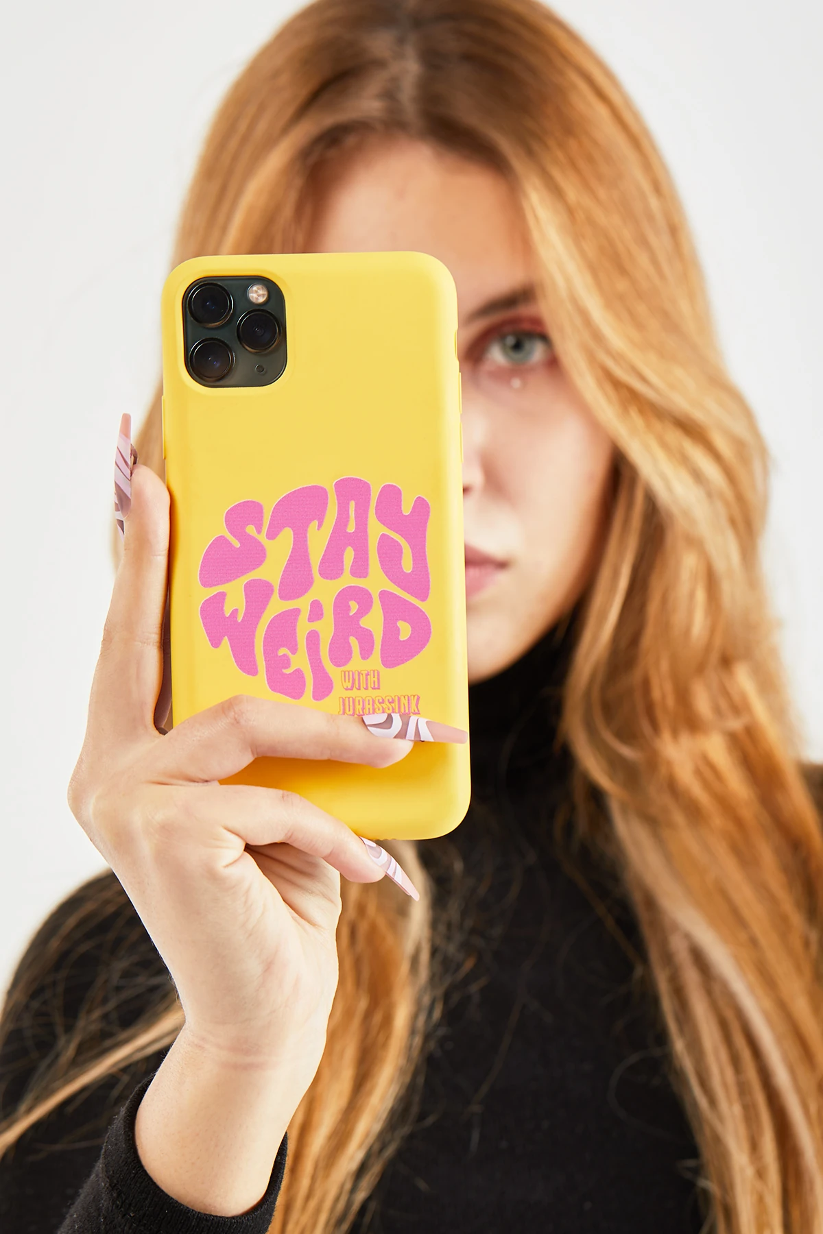 Iphone Uyumlu Stay Weird Sari Telefon Kılıfı